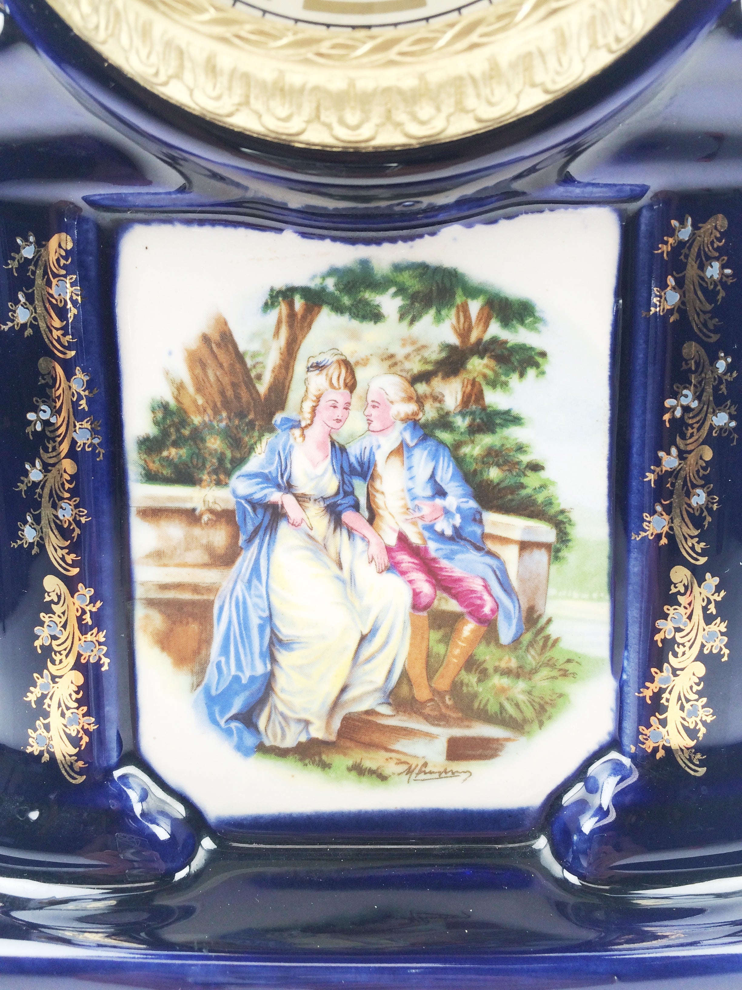 Antique Vintage Clocks & Décor | eXibit collection