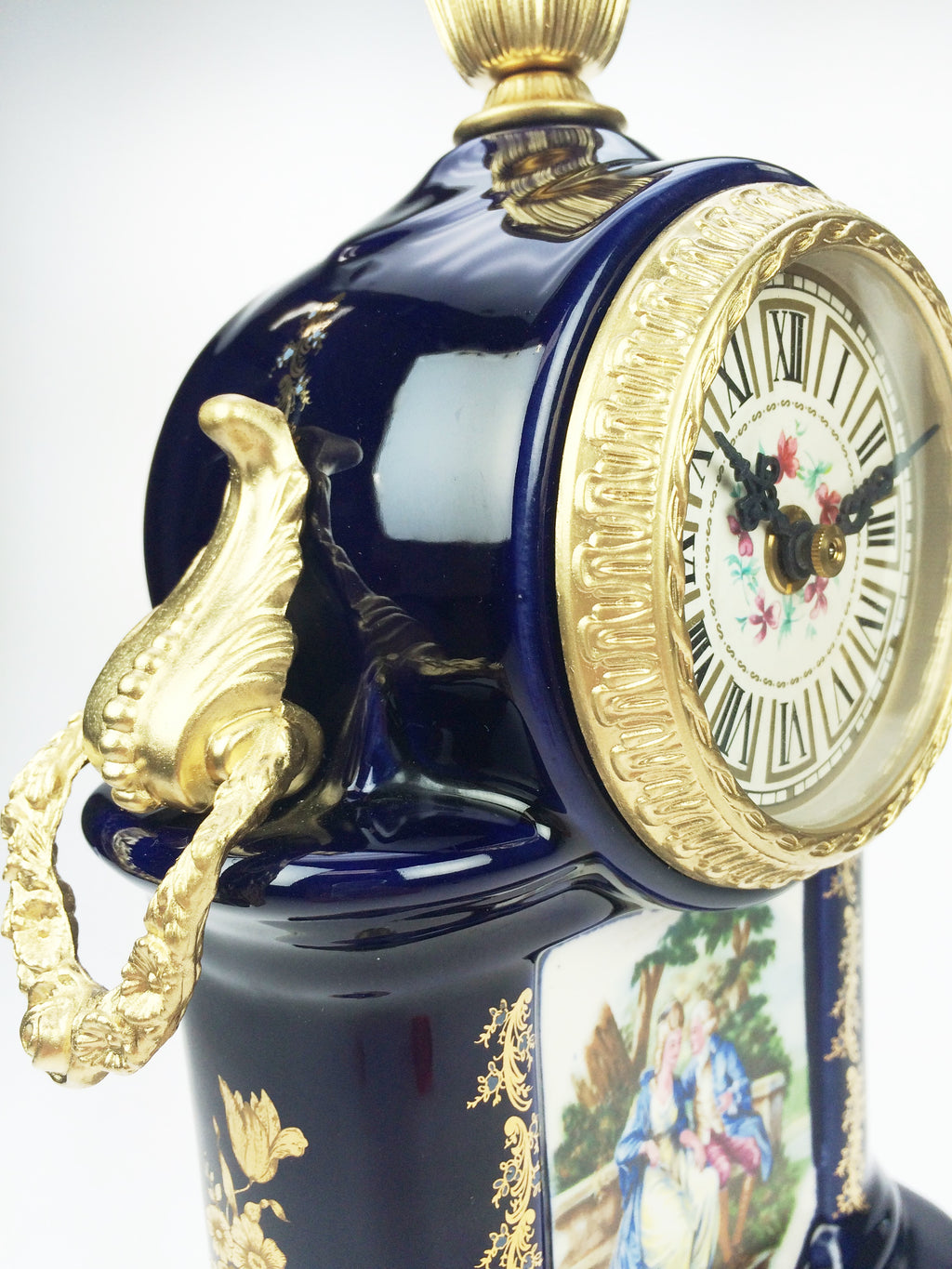 Antique Vintage Clocks & Décor | eXibit collection