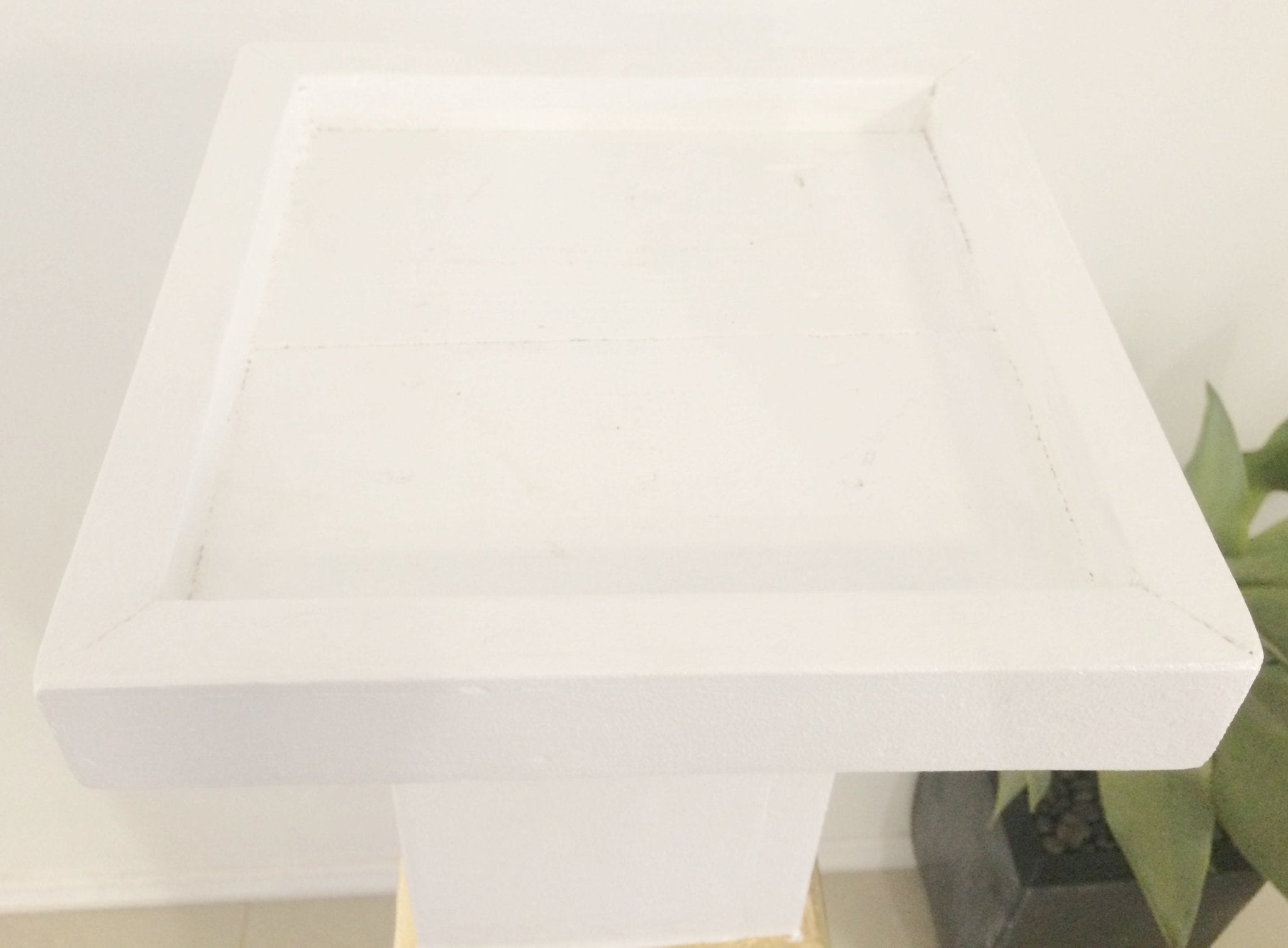 Vintage White & Gold Pedestal Stand  | eXibit collection