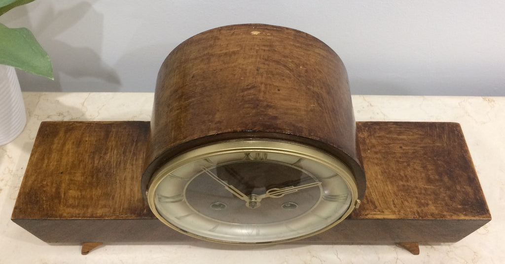 Antique Vintage Clocks & Décor | eXibit collection