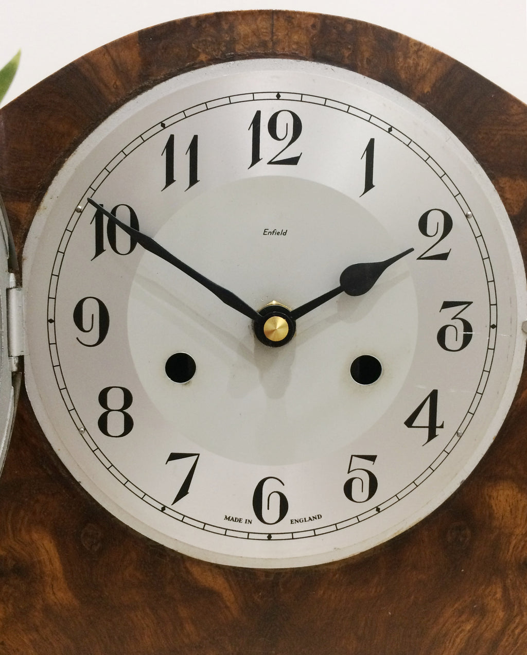 Vintage Quartz Mantel Clock | eXibit collection