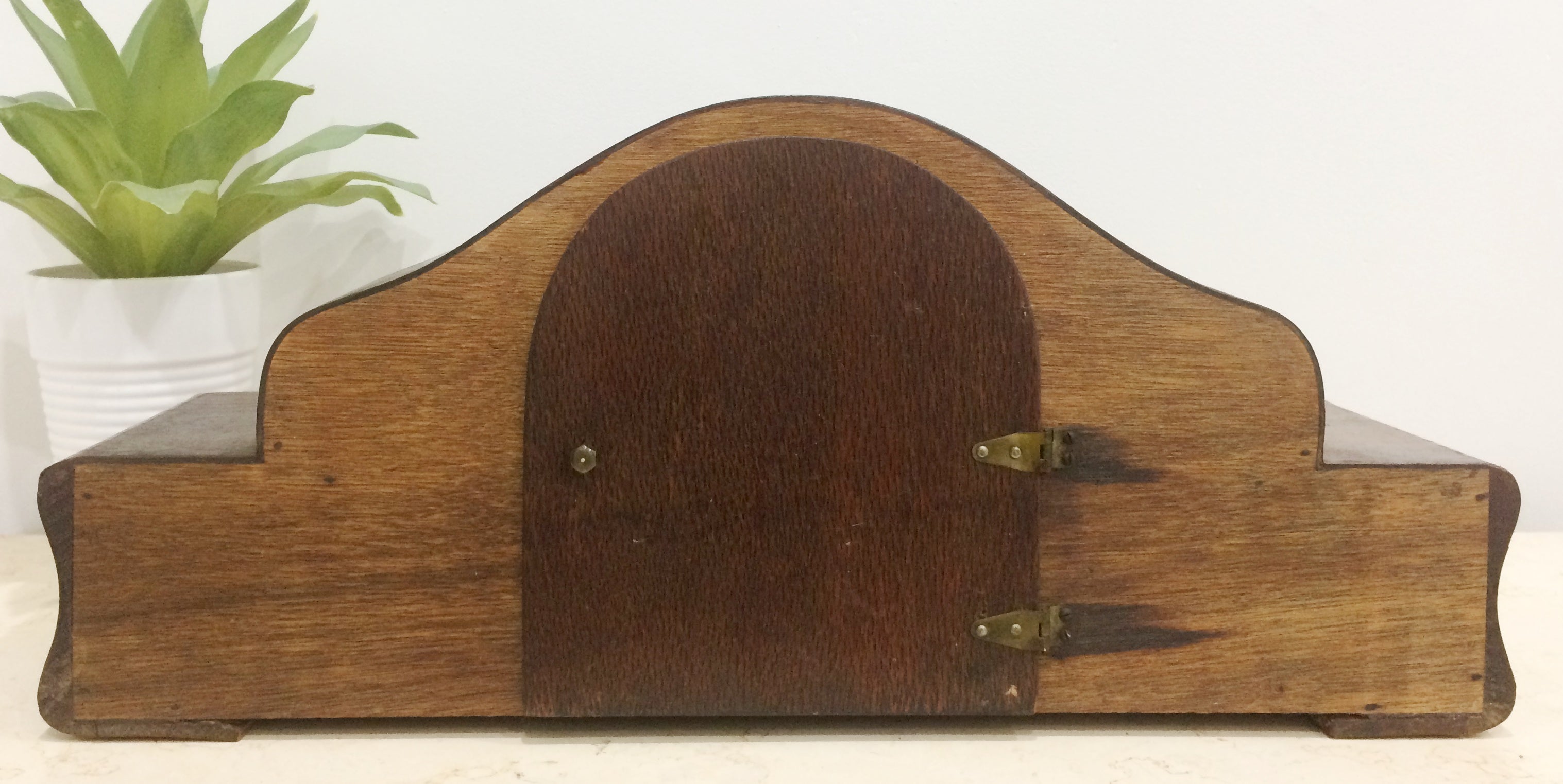 Vintage Quartz Mantel Clock | eXibit collection