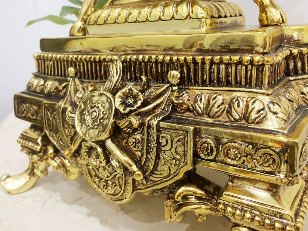 Vintage Ormolu Mantel Clock | eXibit collection