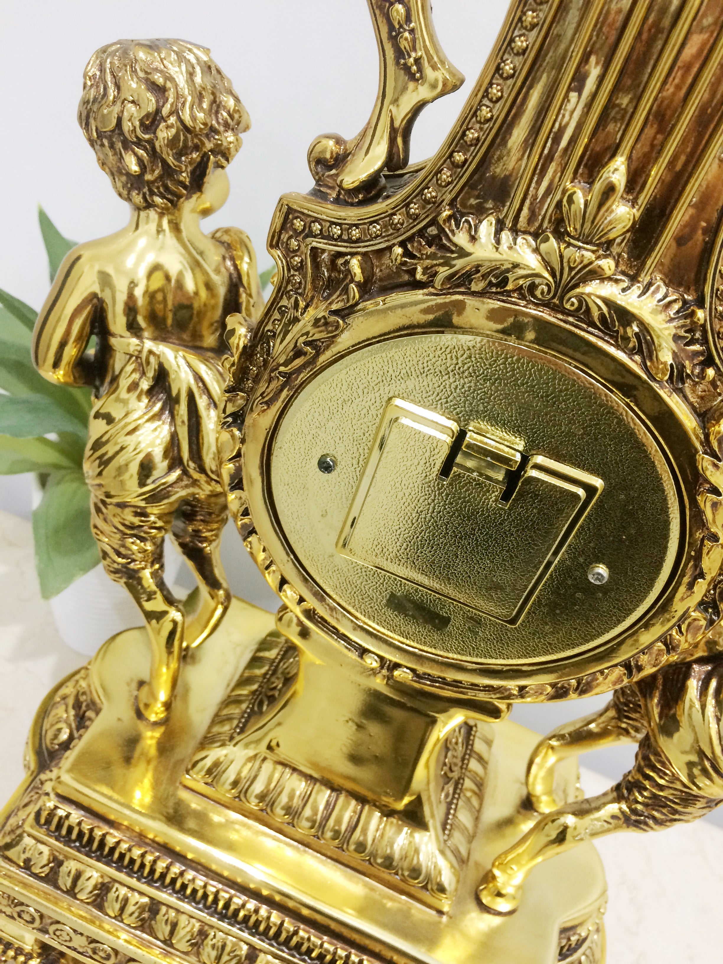 Vintage Ormolu Mantel Clock | eXibit collection