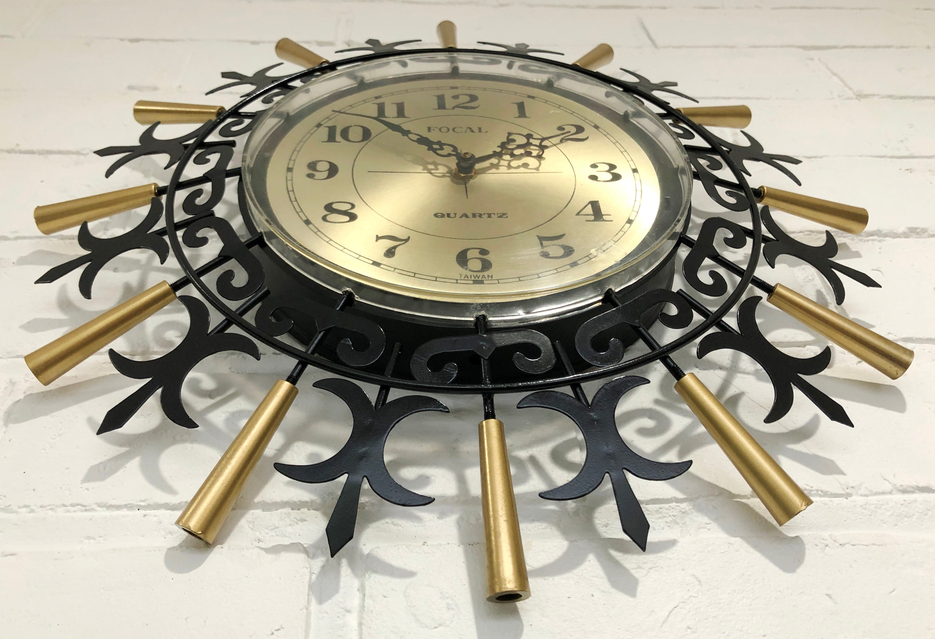 Vintage FOCAL Starburst Battery Wall Clock | eXibit collection