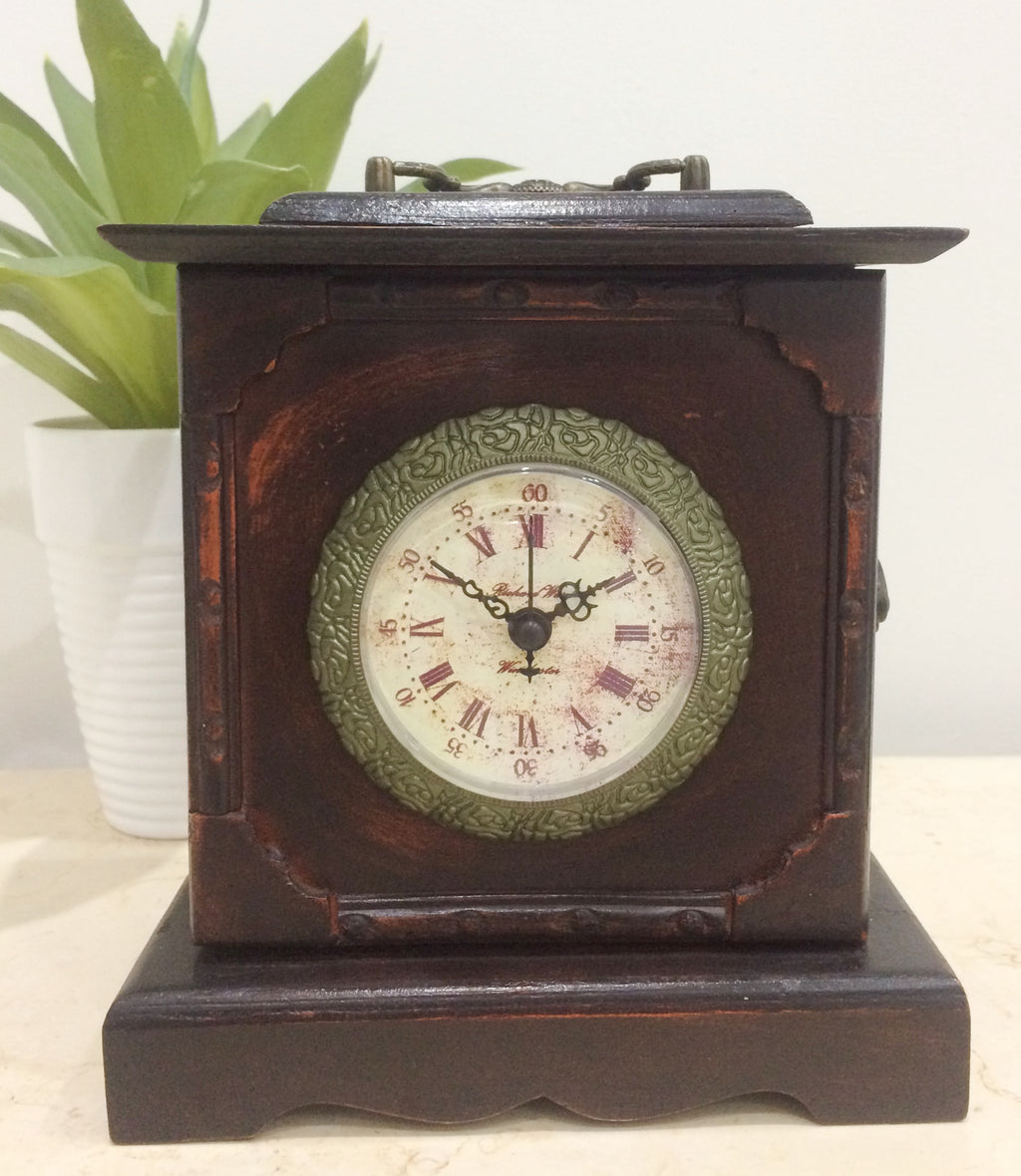Vintage Quartz Mantel Clock | eXibit collection