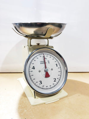 Original Cream Metal 5kg Kitchen Scale | eXibit collection