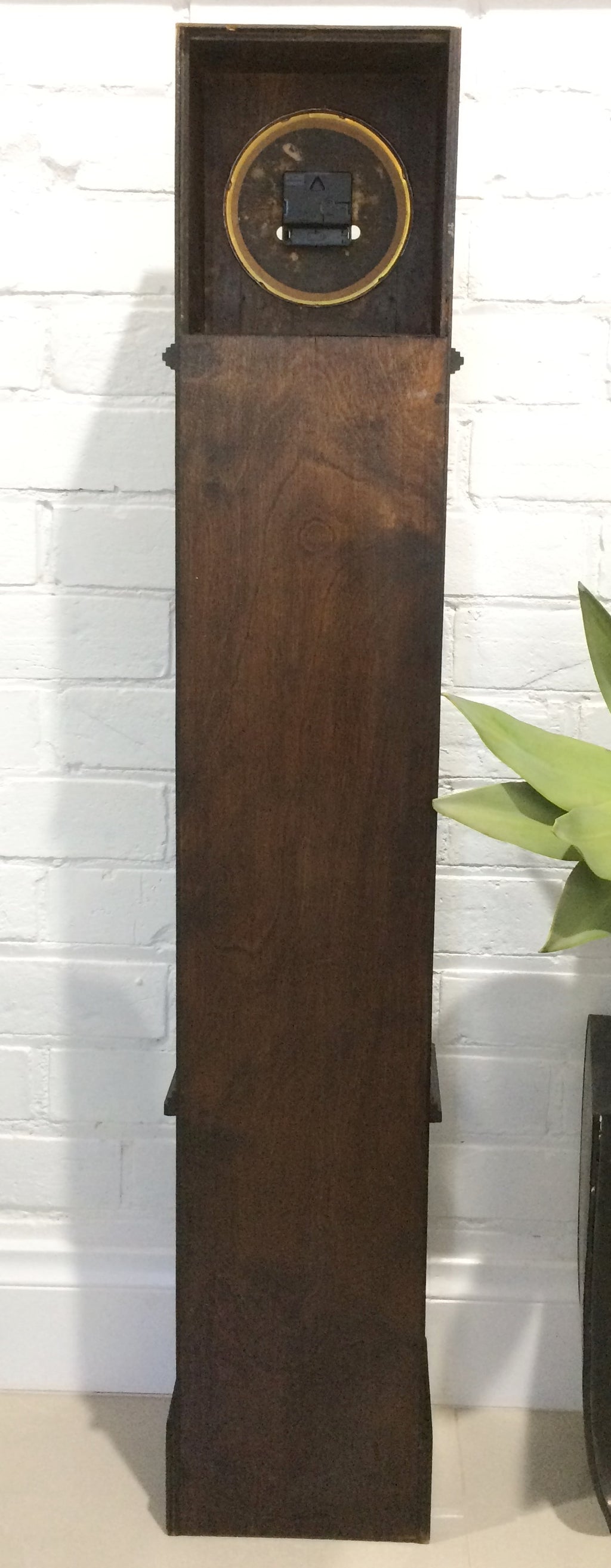 Vintage Quartz Pedestal Clock | eXibit collection