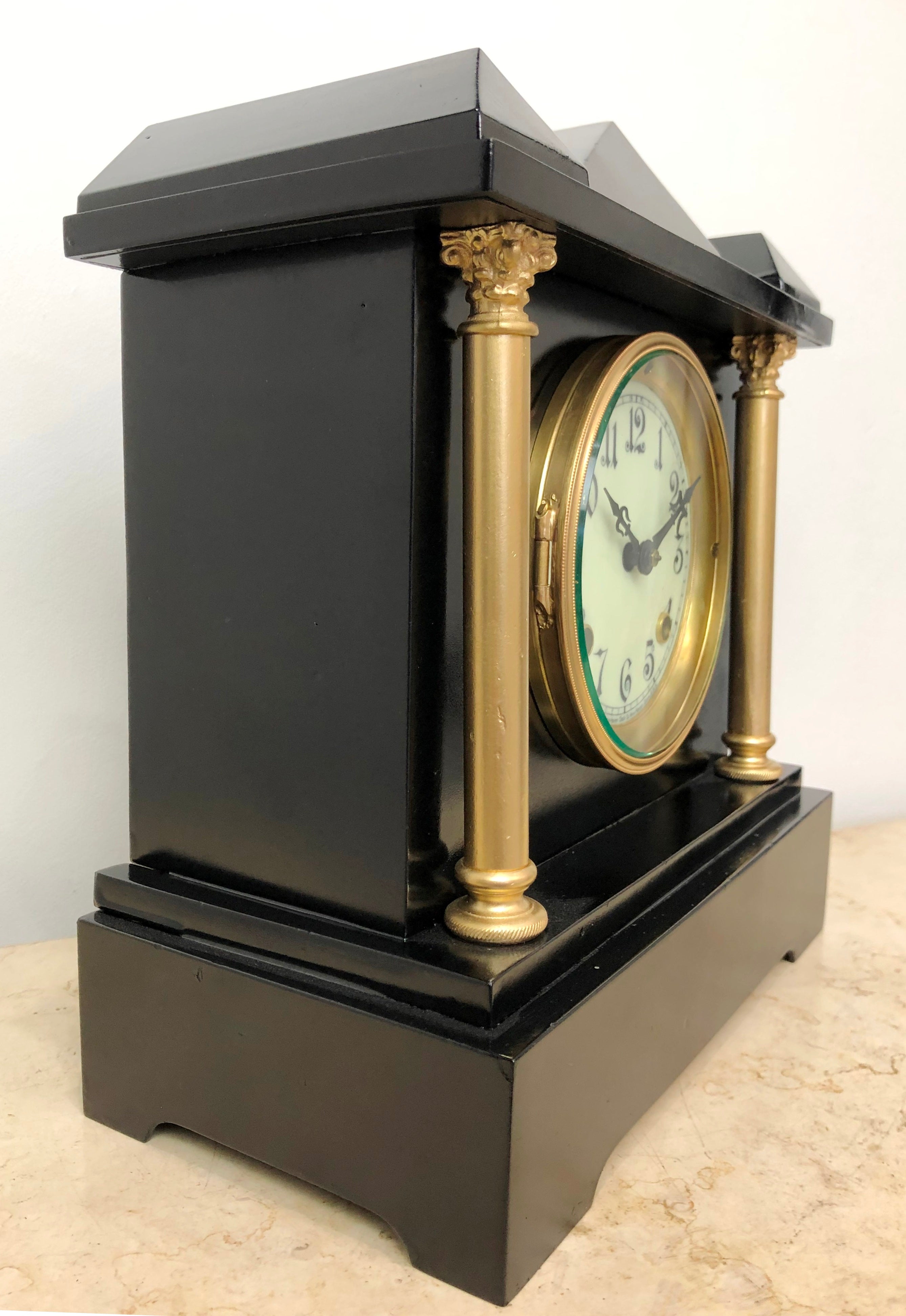 Antique Cast Iron NEW HAVEN U.S.A Mantel Clock | eXibit collection