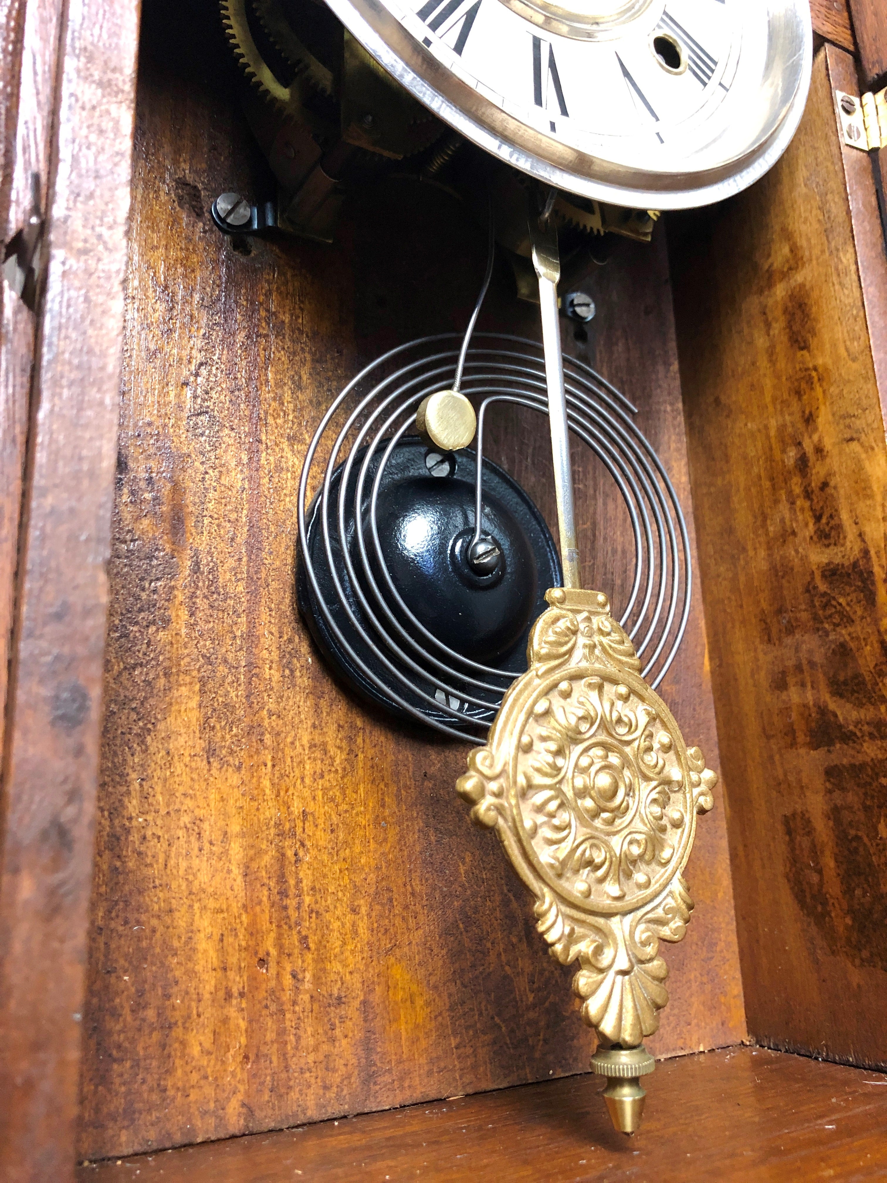 Antique ANSONIA U.S.A Cottage Mantel Clock | eXibit collection