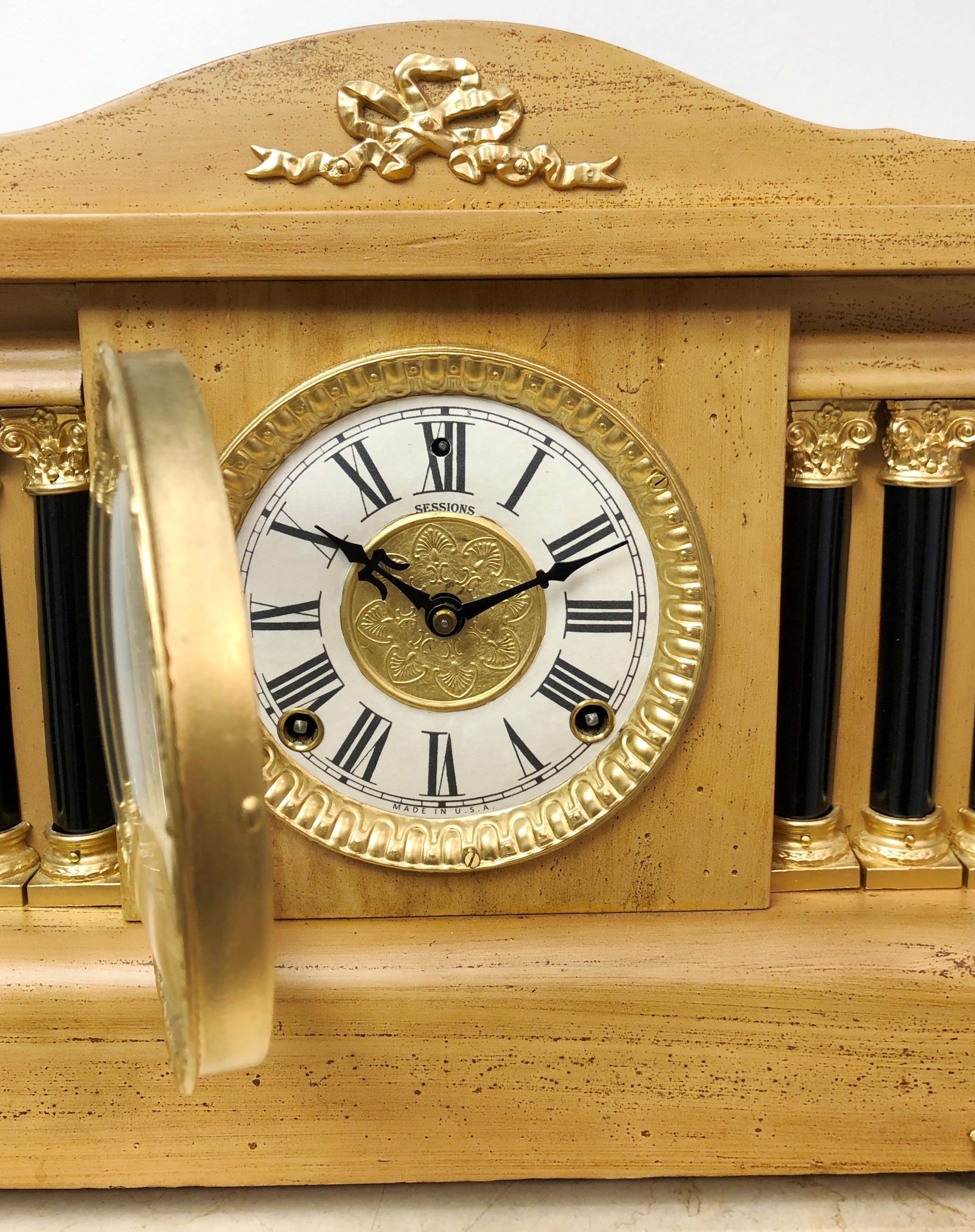 Antique Sessions Hammer on Coil Chime Mantel Clock | eXibit collection