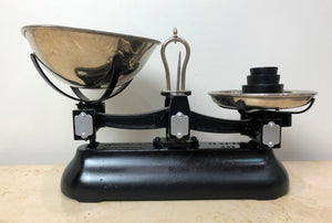 Vintage Cast Iron AVERY Kitchen Scale | eXibit collection