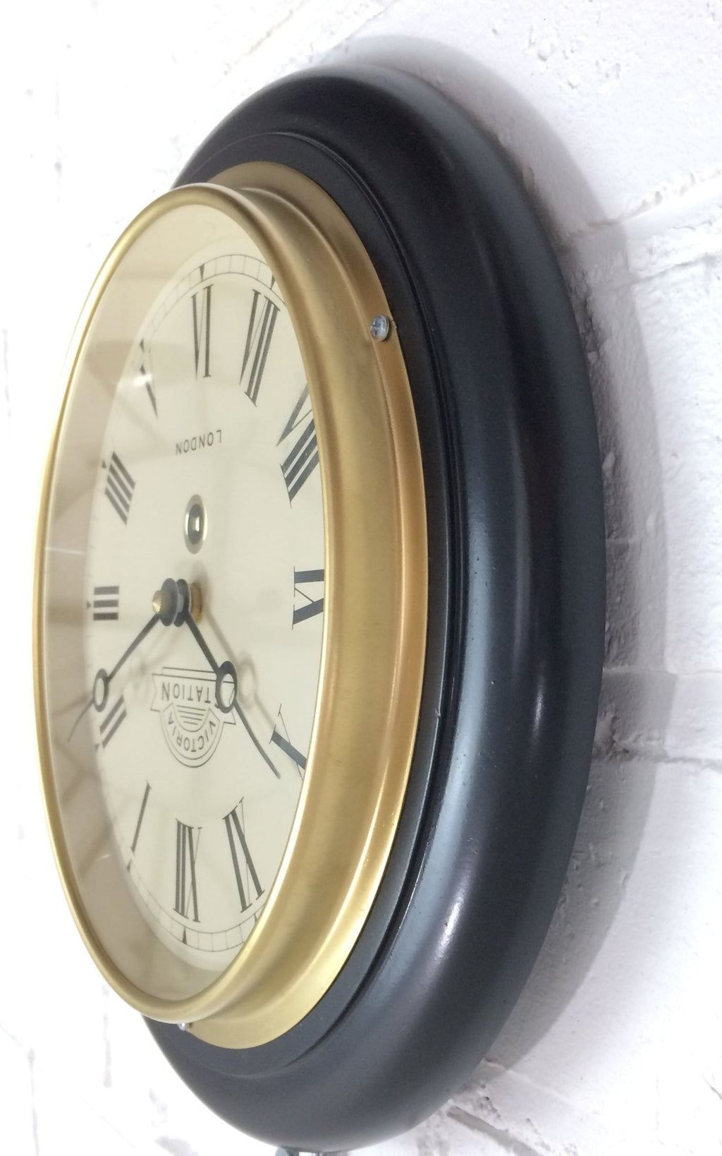 Antique Vintage Clocks & Décor | eXibit collection
