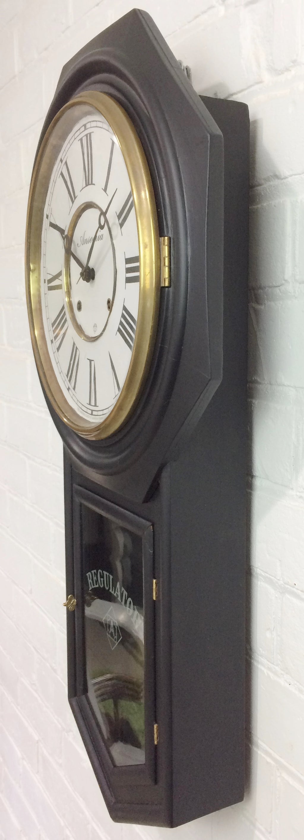 Antique Vintage Clocks & Décor | eXibit collection