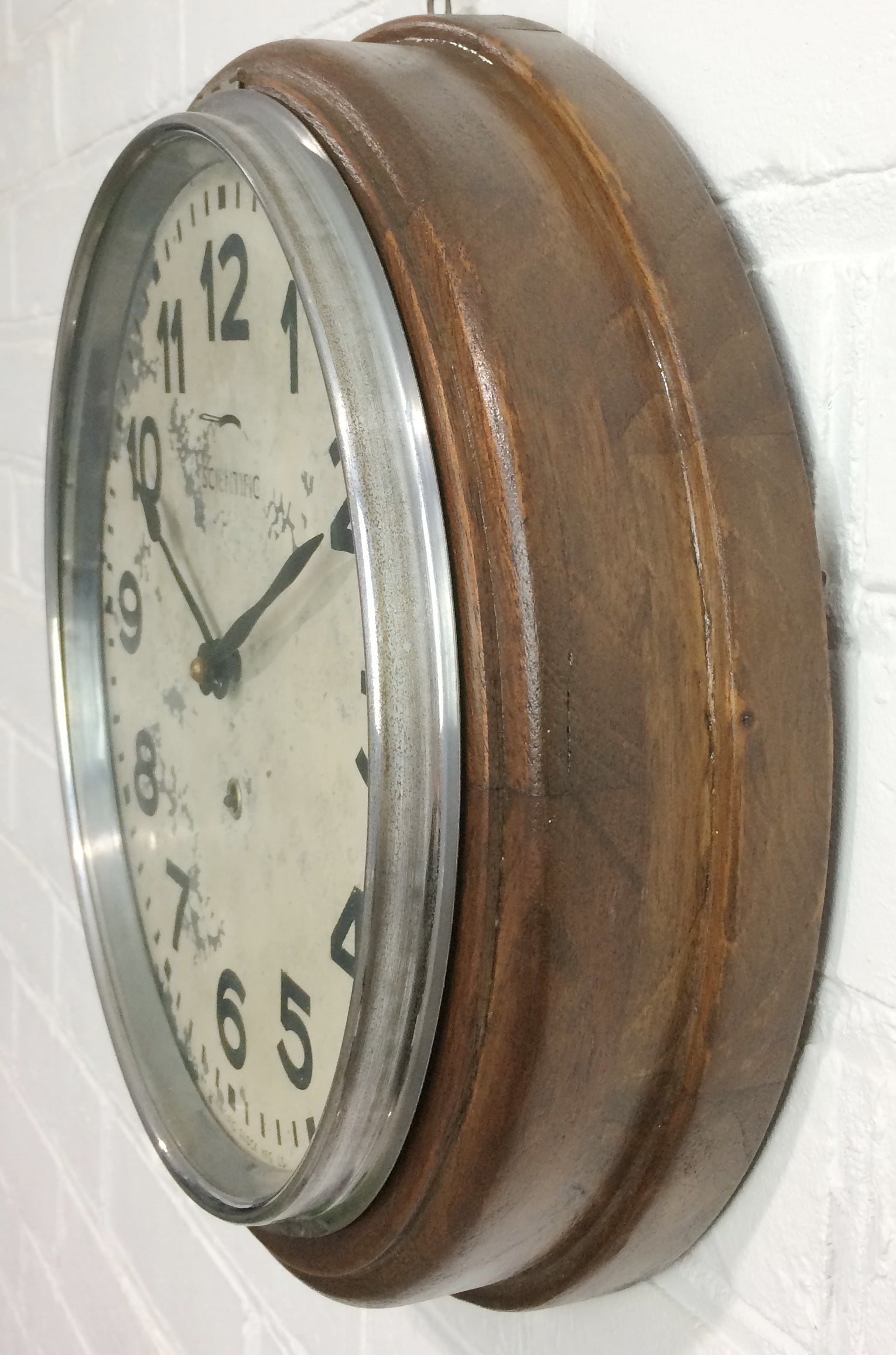 Antique Vintage Clocks & Décor | eXibit collection