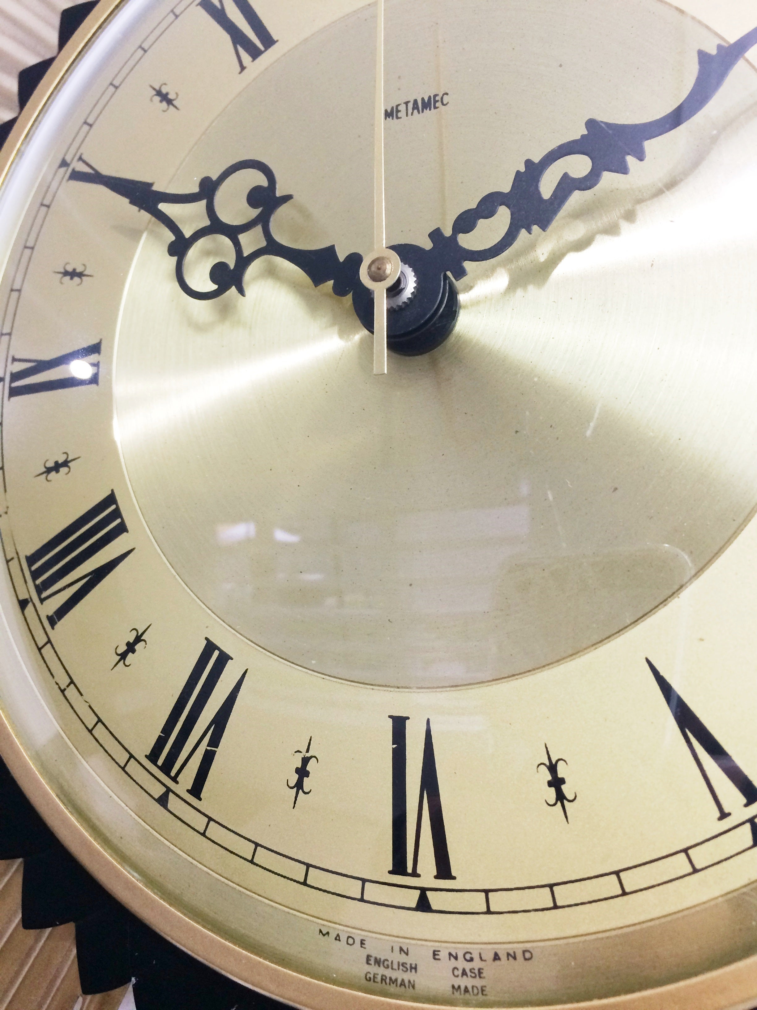 Vintage Metamec Starburst Battery Wall Clock | Adelaide Clocks