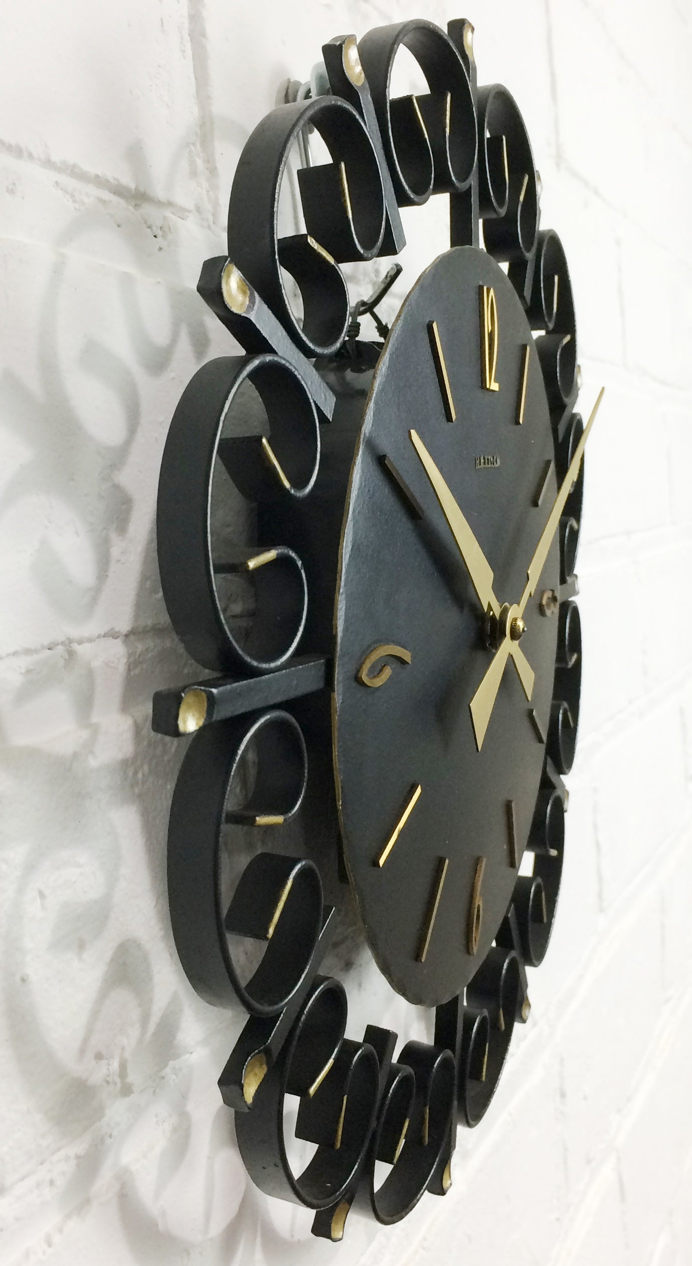 Vintage HETTICH Starburst German Battery Wall Clock | eXibit collection