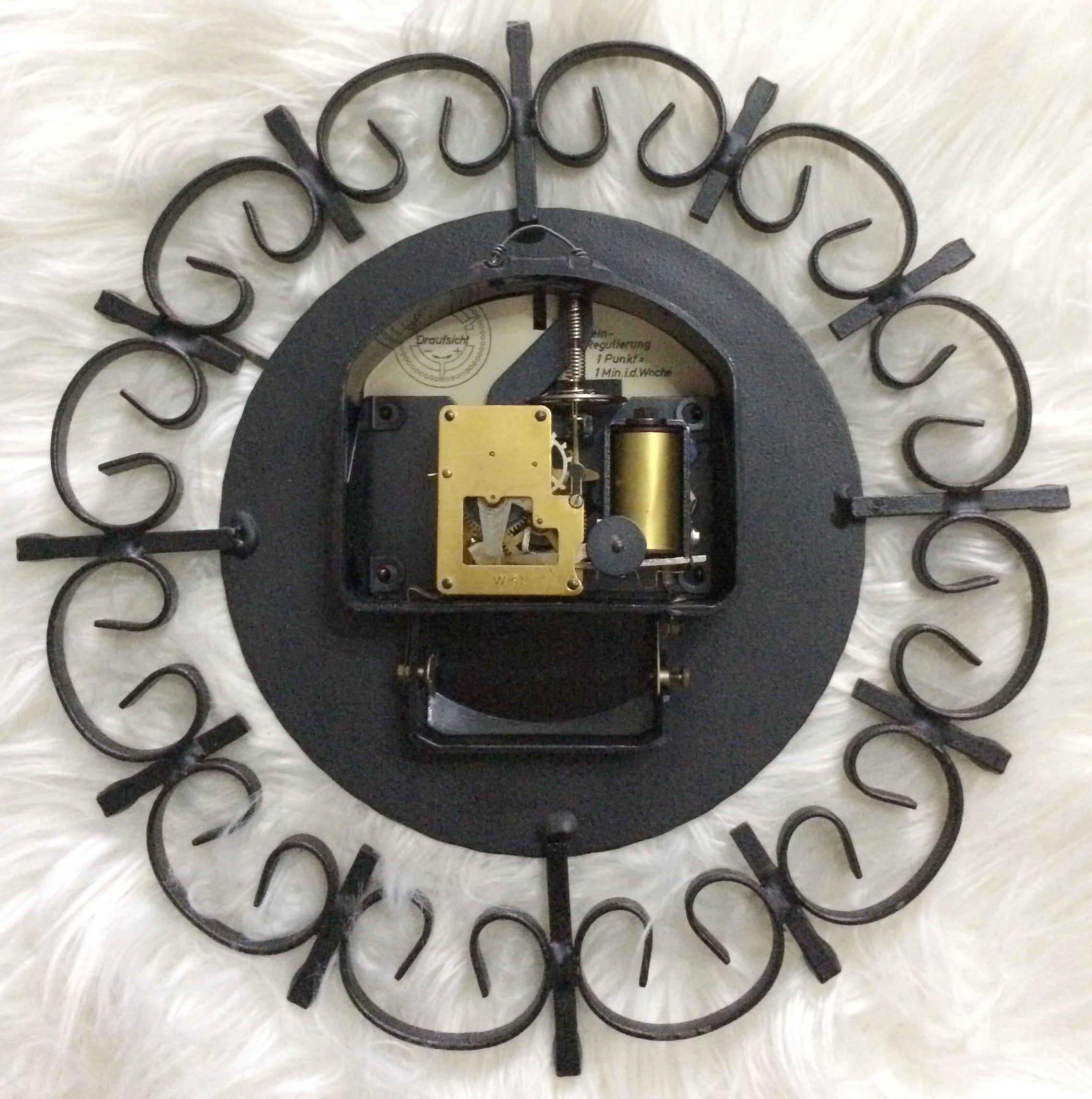 Vintage HETTICH Starburst German Battery Wall Clock | eXibit collection