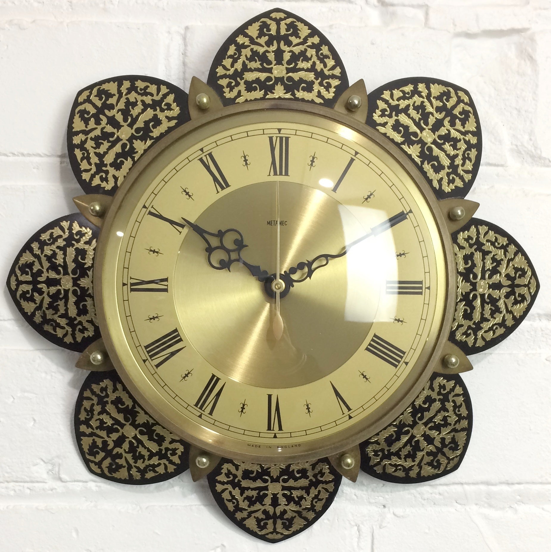 Vintage Starburst Wall Clock | eXibit collection