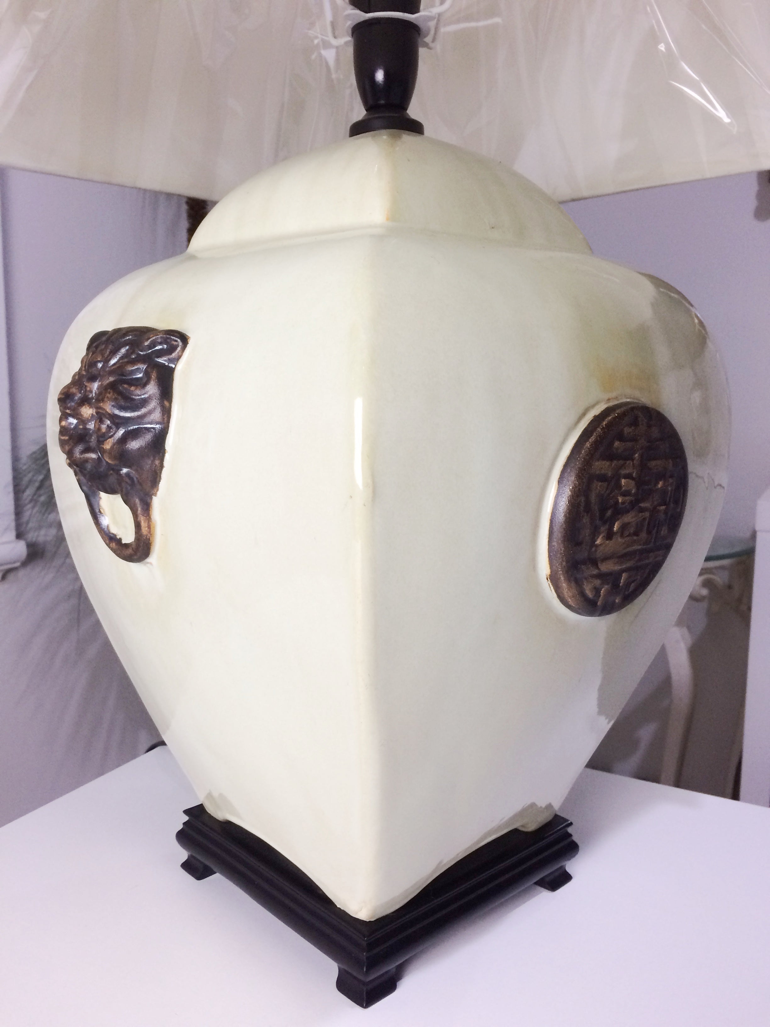 HUGE Asian Style Ceramic Table Lamp | eXibit collection