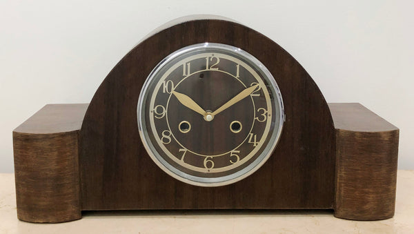 Vintage Battery Mantel Clock | eXibit collection