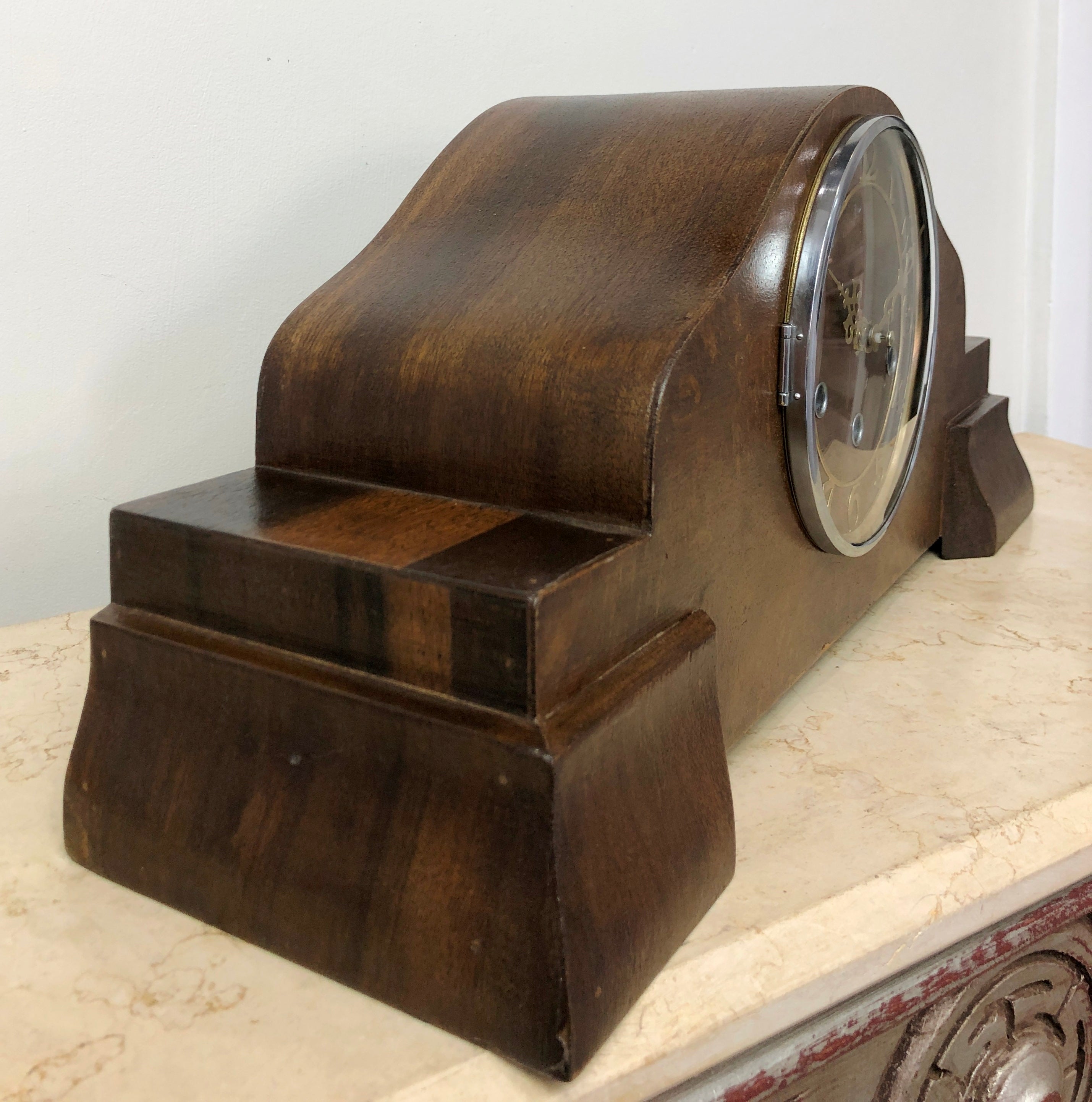 Original Vintage Battery Mantel Clock | eXibit collection