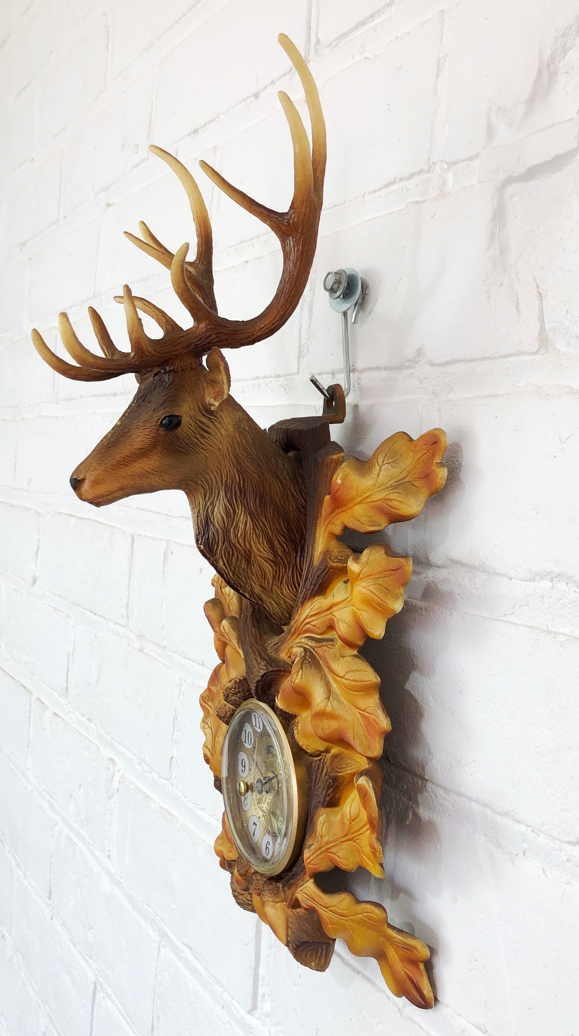 Vintage Stag Deer Head Battery Wall Clock | eXibit collection