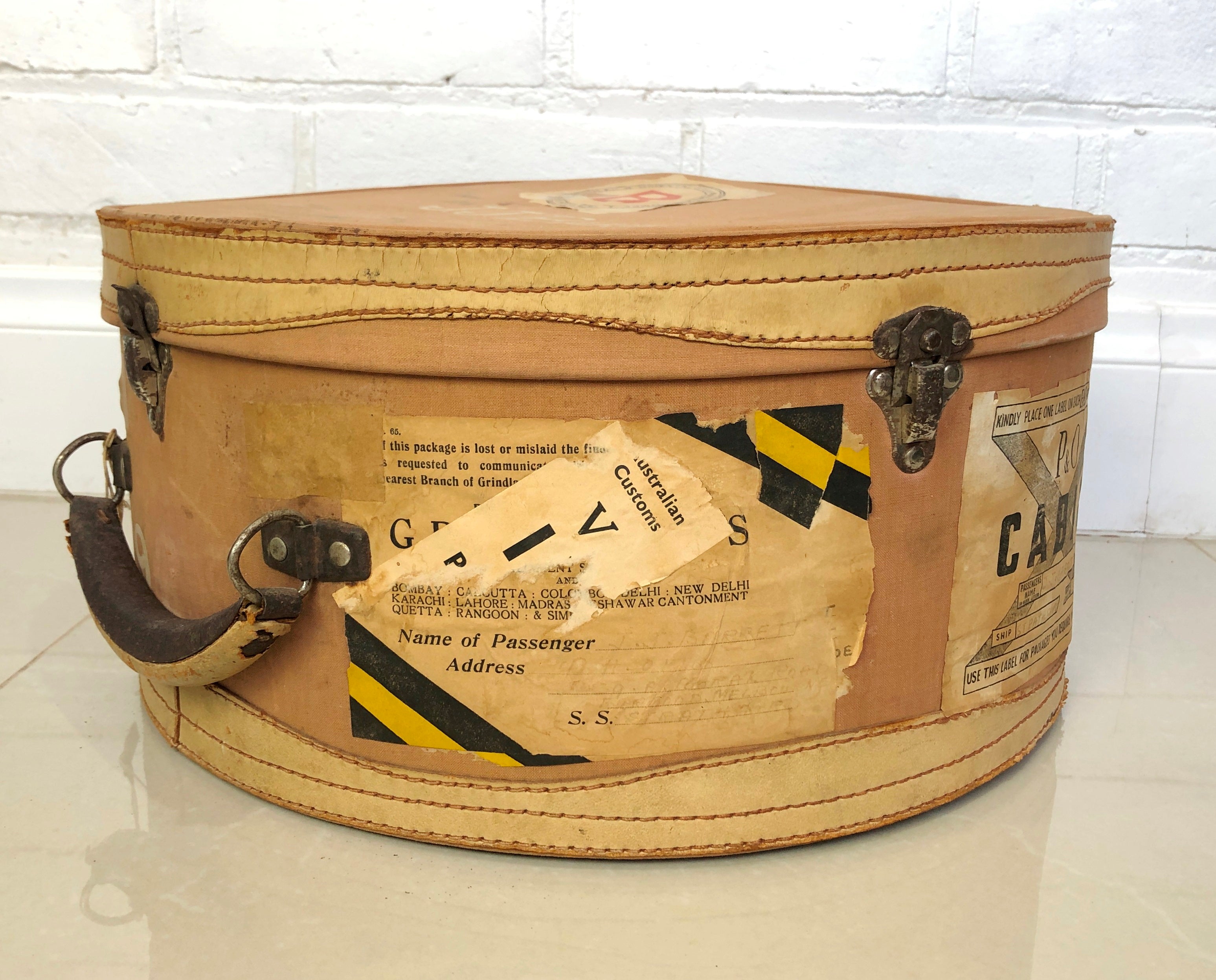 Vintage Hat Box Travel Case | eXibit collection