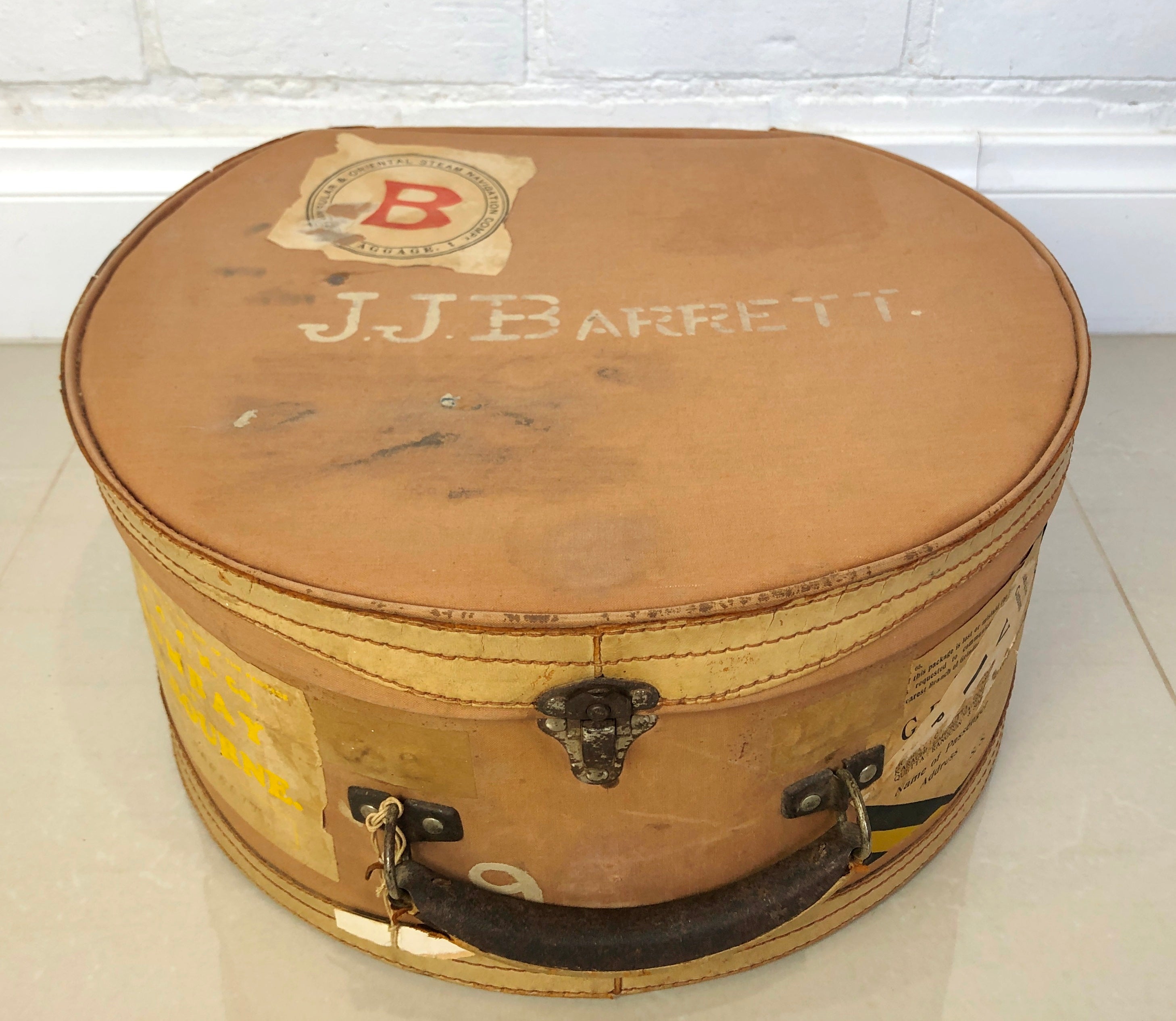 Vintage Hat Box Travel Case | eXibit collection