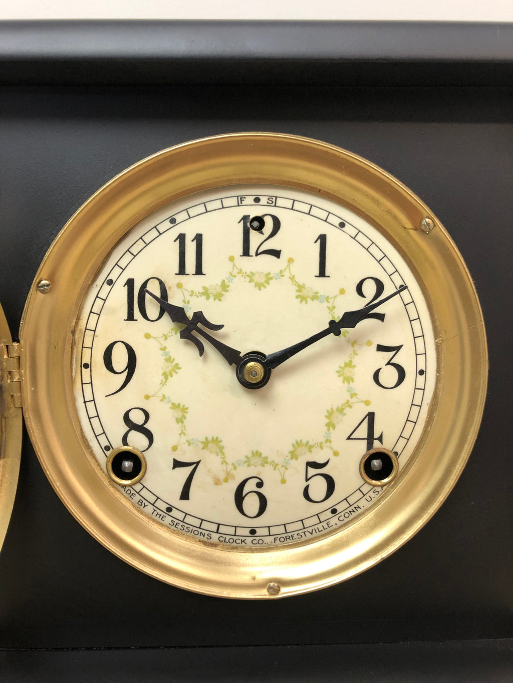 Antique Sessions USA Bell & Hammer Chime Mantel Clock | eXibit collection