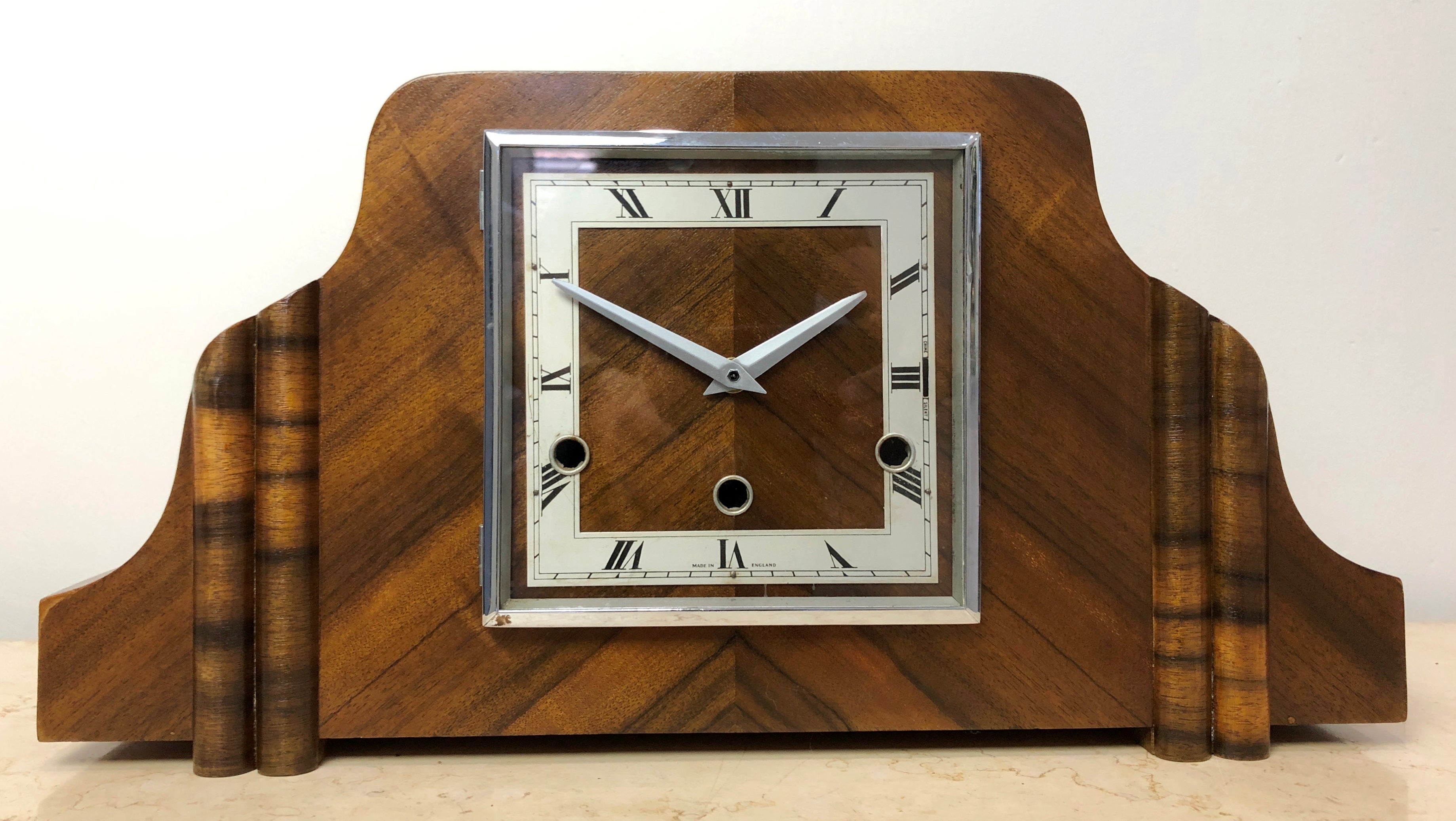Original Westminster Vintage Battery Mantel Clock | eXibit collection