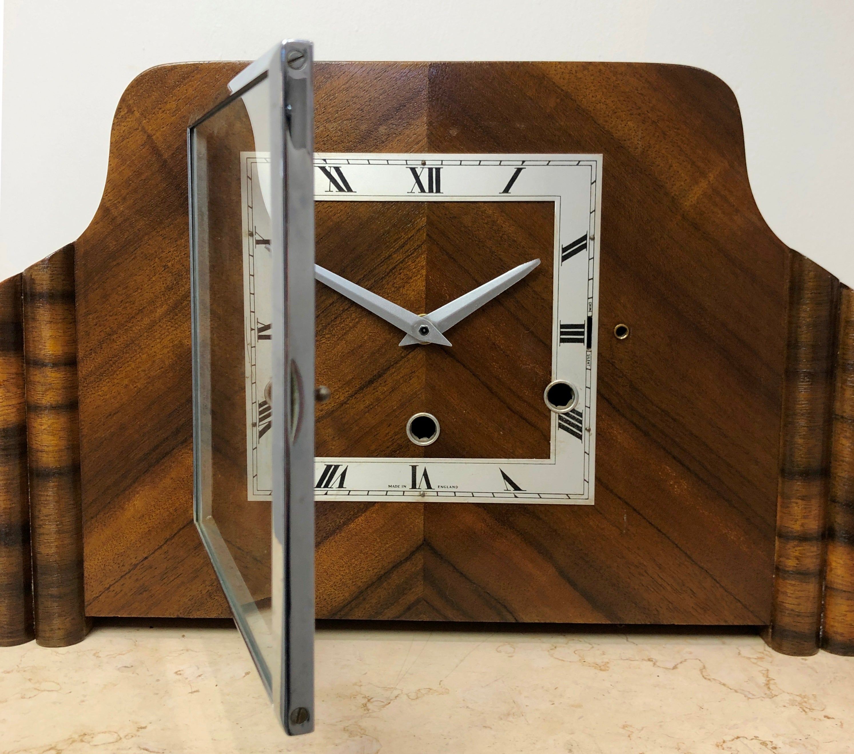 Original Westminster Vintage Battery Mantel Clock | eXibit collection