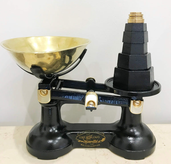 Vintage Cast Iron Kitchen Scale | eXibit collection