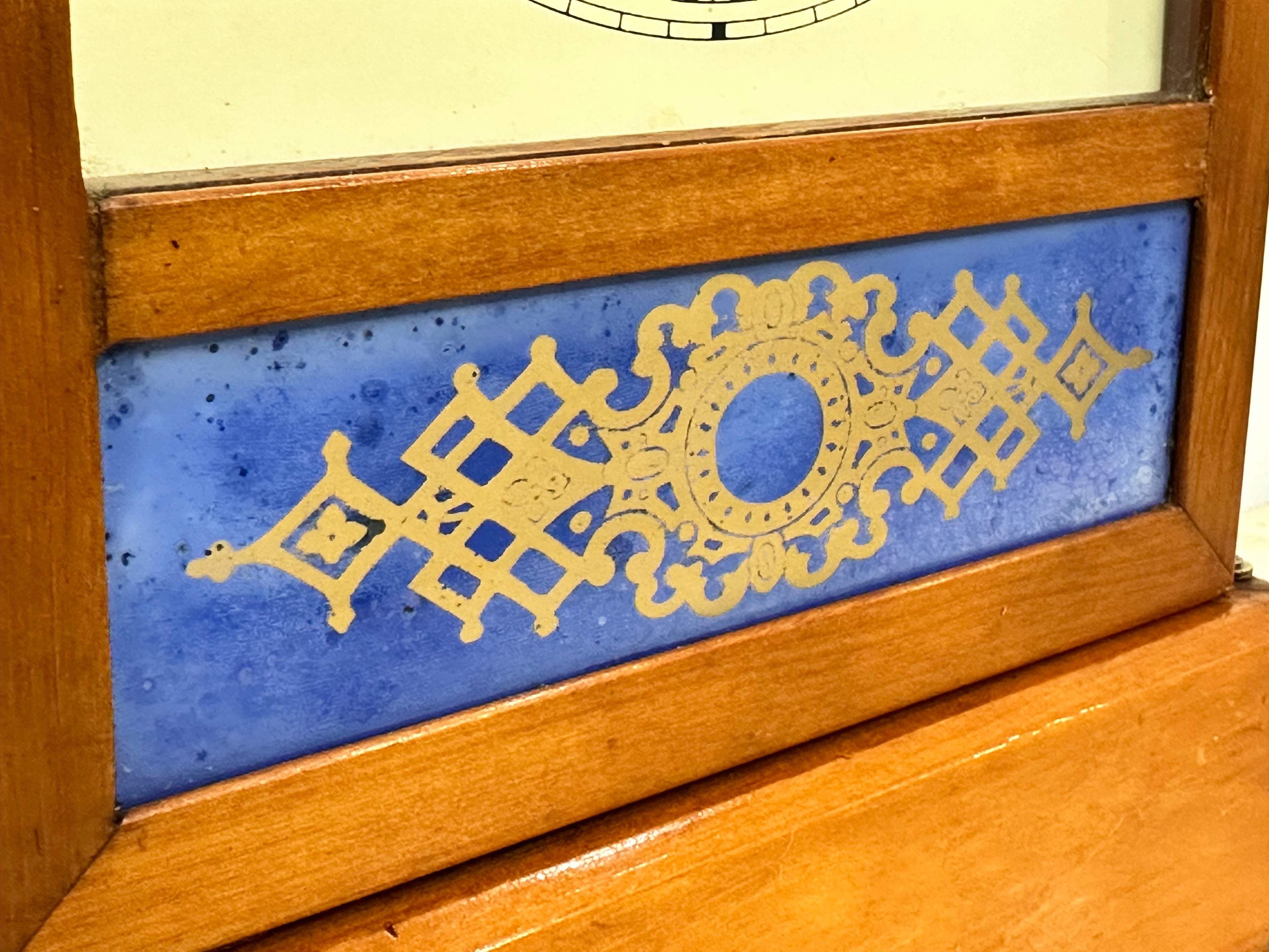 Antique Waterbury Pendulum Mantel Clock | eXibit collection