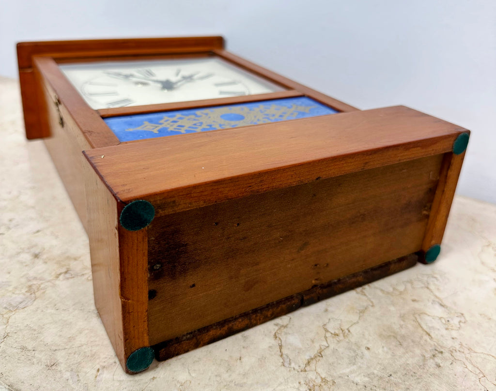 Antique Waterbury Pendulum Mantel Clock | eXibit collection