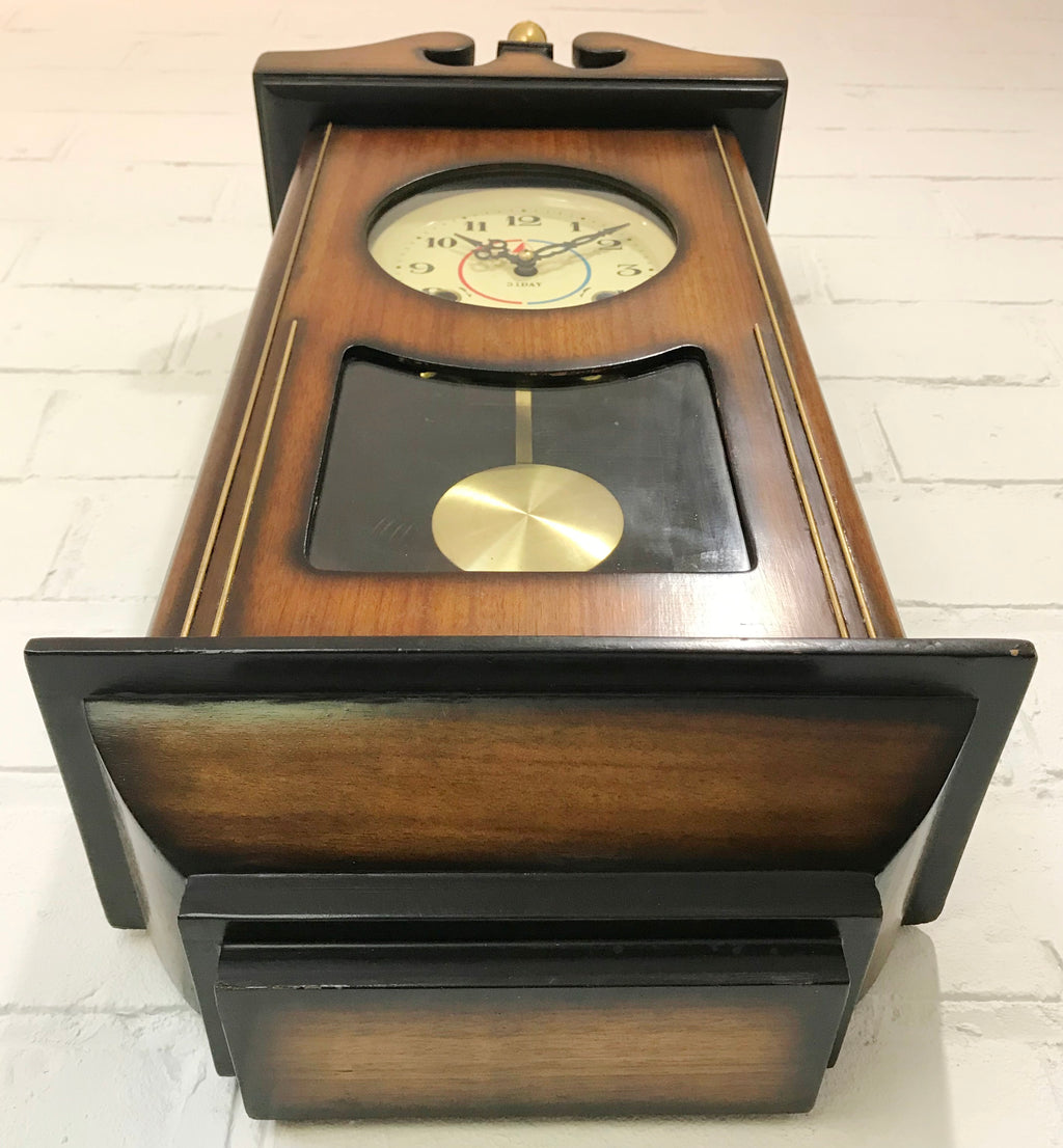 Vintage 31 Day Wall Clock | eXibit collection