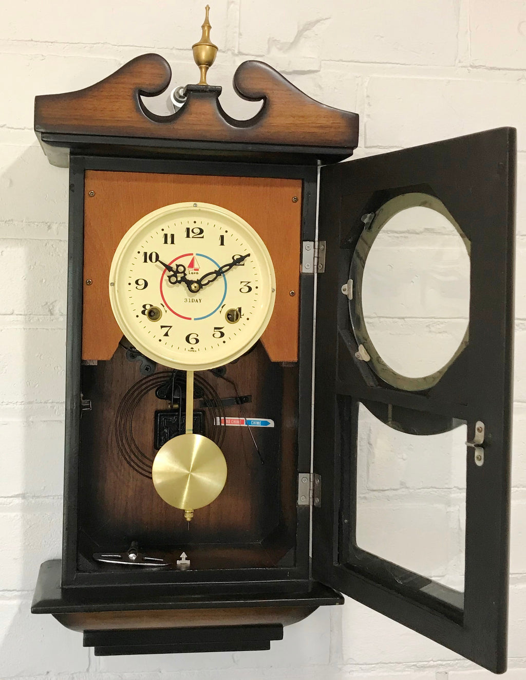 Vintage 31 Day Wall Clock | eXibit collection