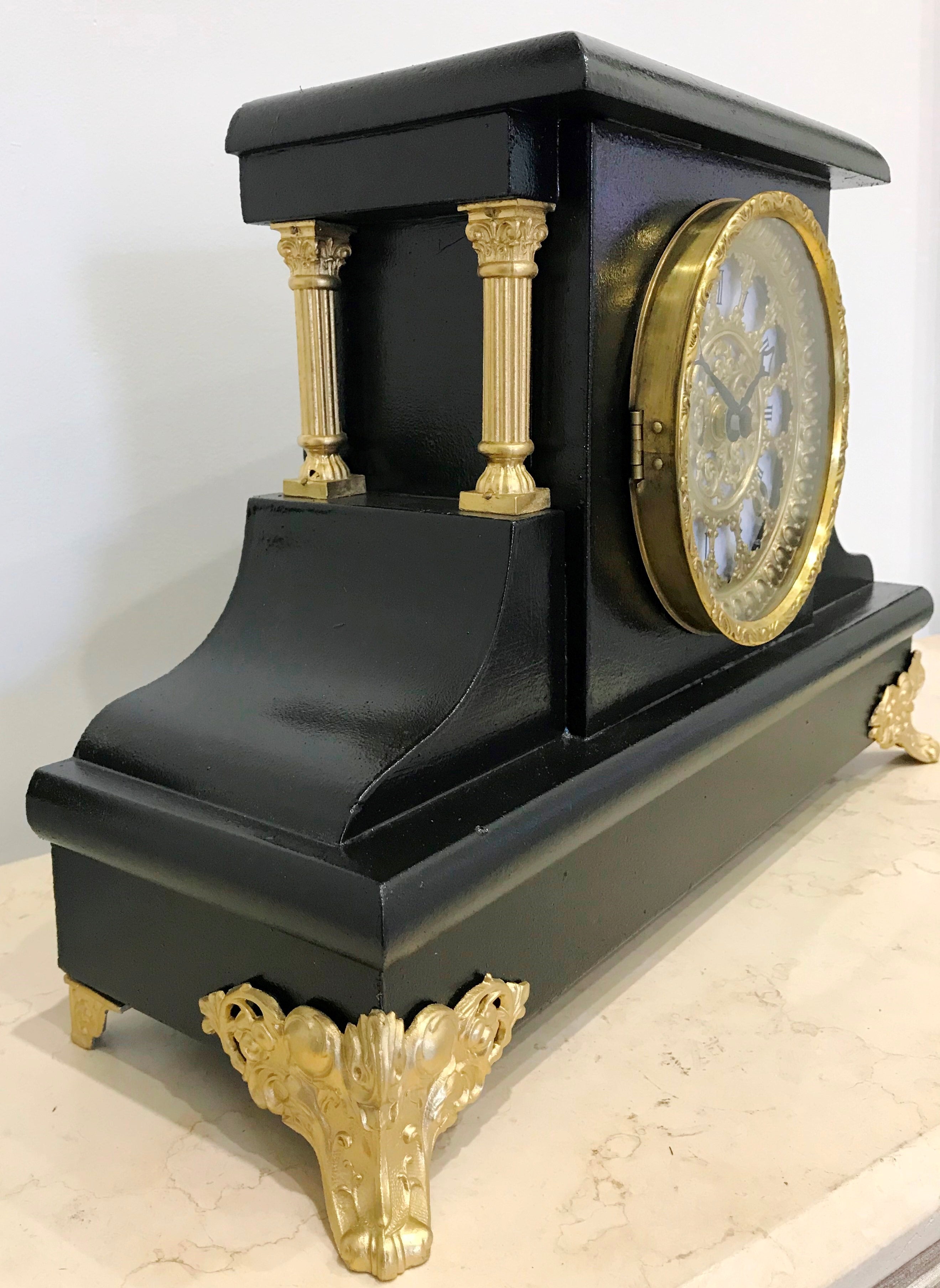 Antique Quartz Mantel Clock | eXibit collection