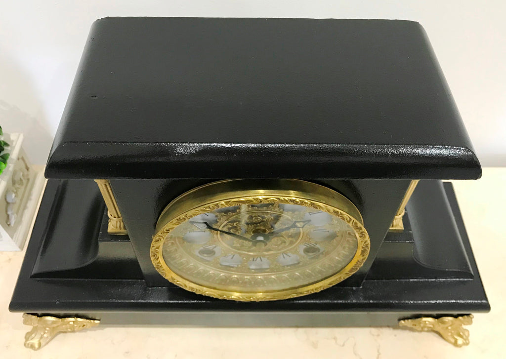 Antique Quartz Mantel Clock | eXibit collection