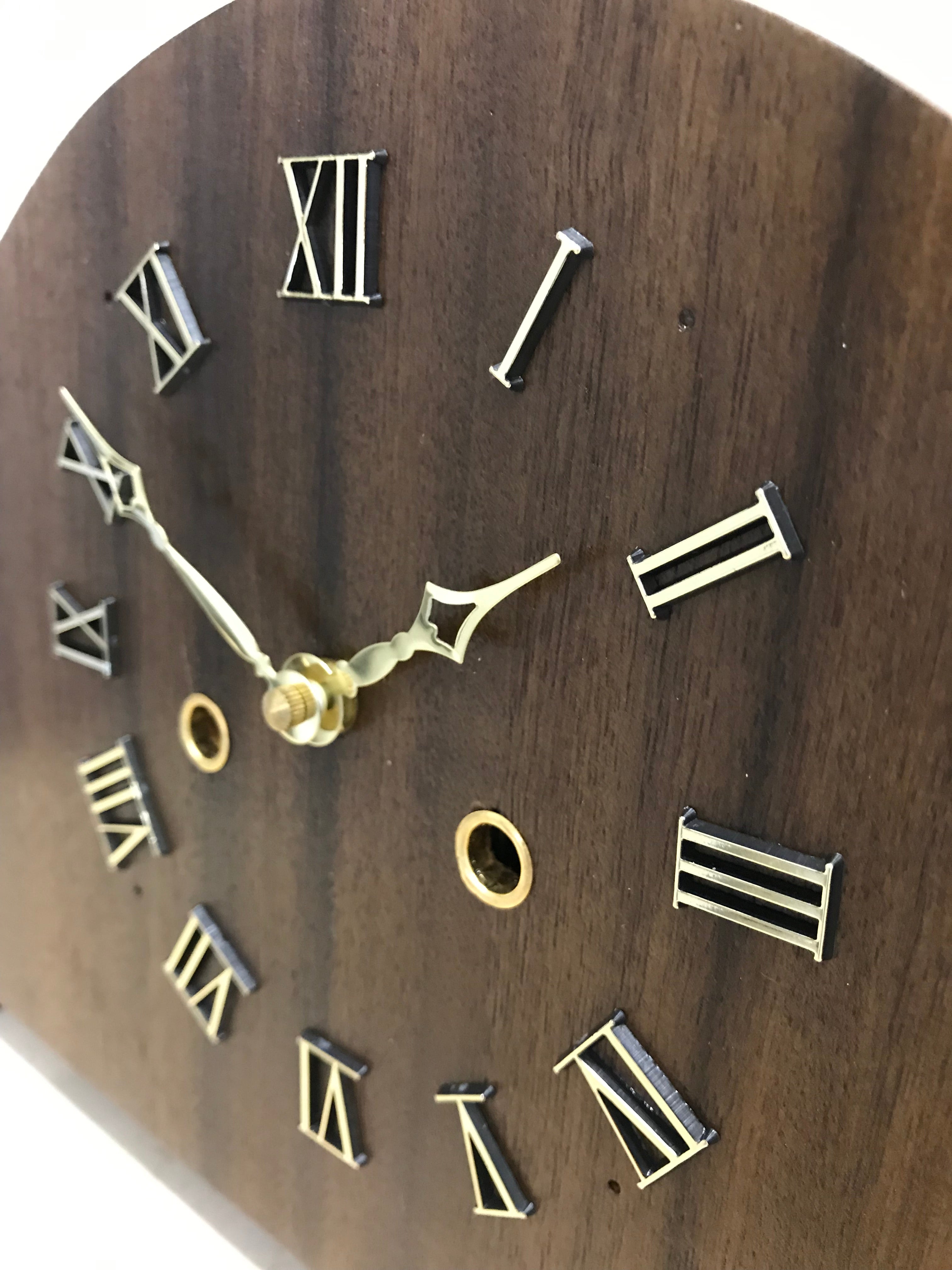Restored Original Vintage Mantel Clock | eXibit collection