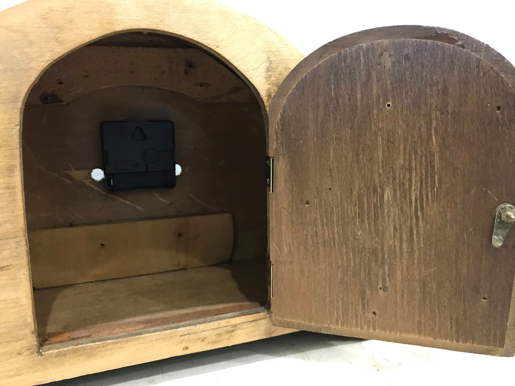 Restored Original Vintage Mantel Clock | eXibit collection