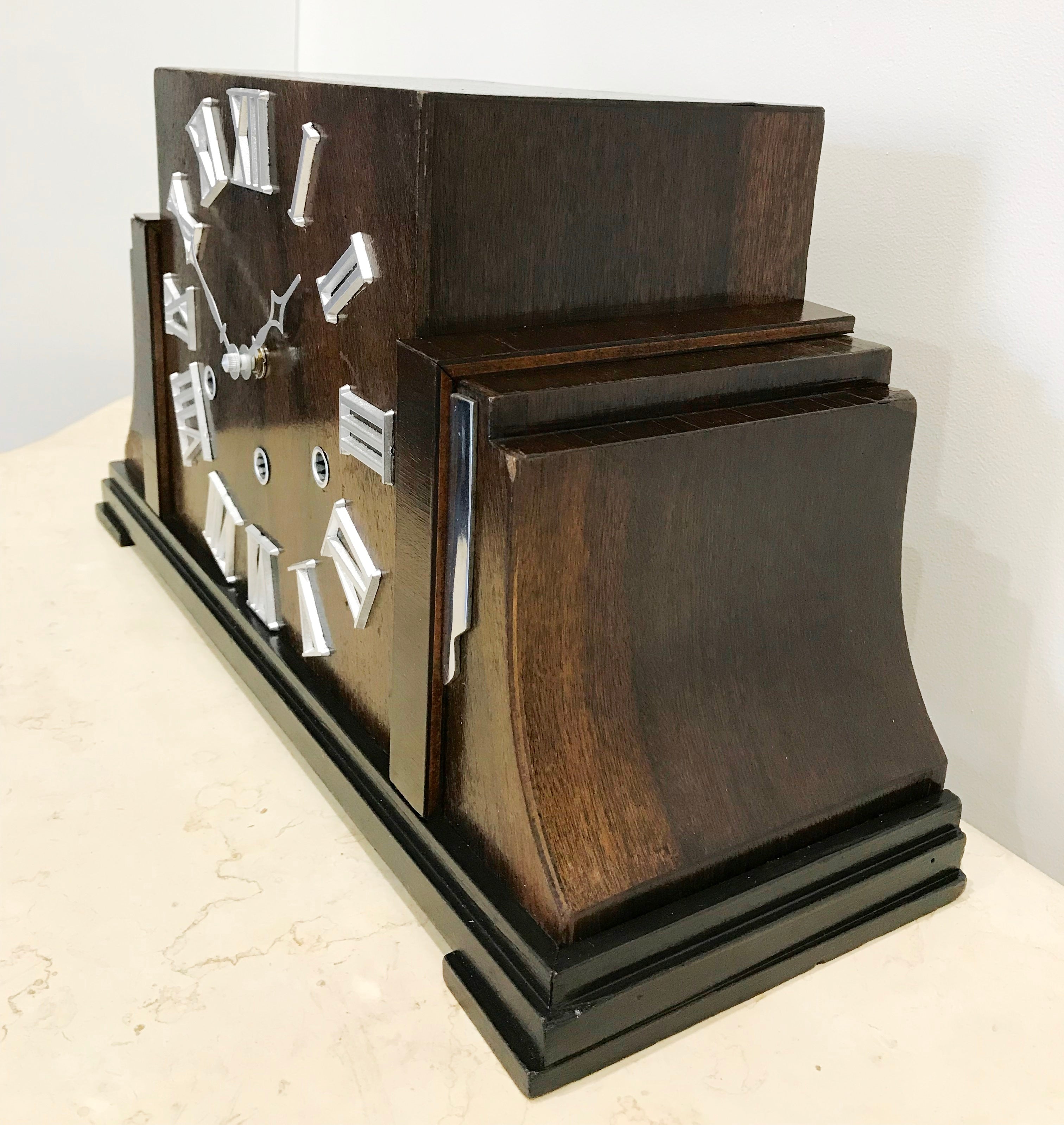 Vintage Battery Clock | eXibit collection