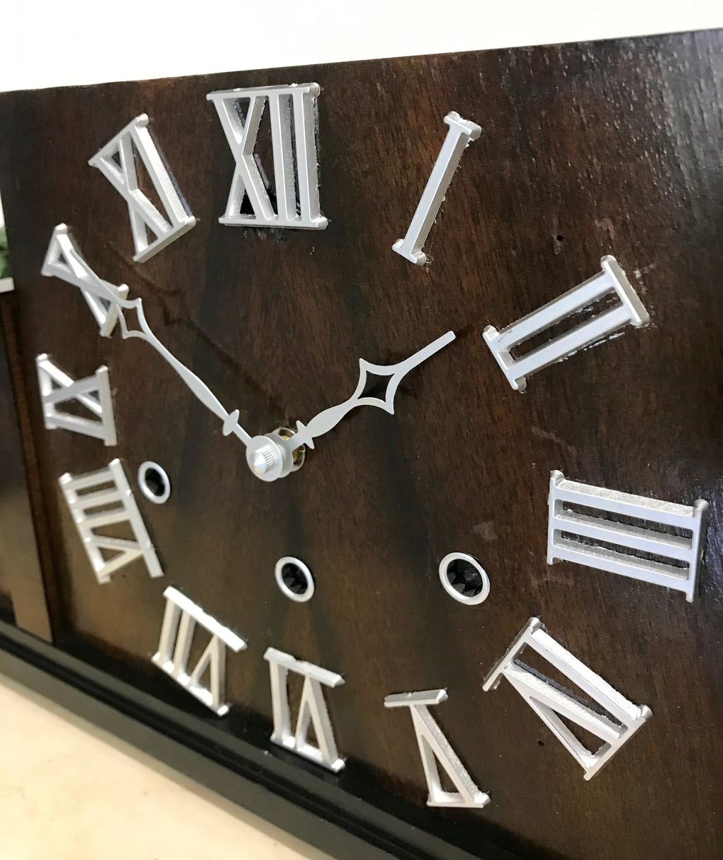 Vintage Battery Clock | eXibit collection