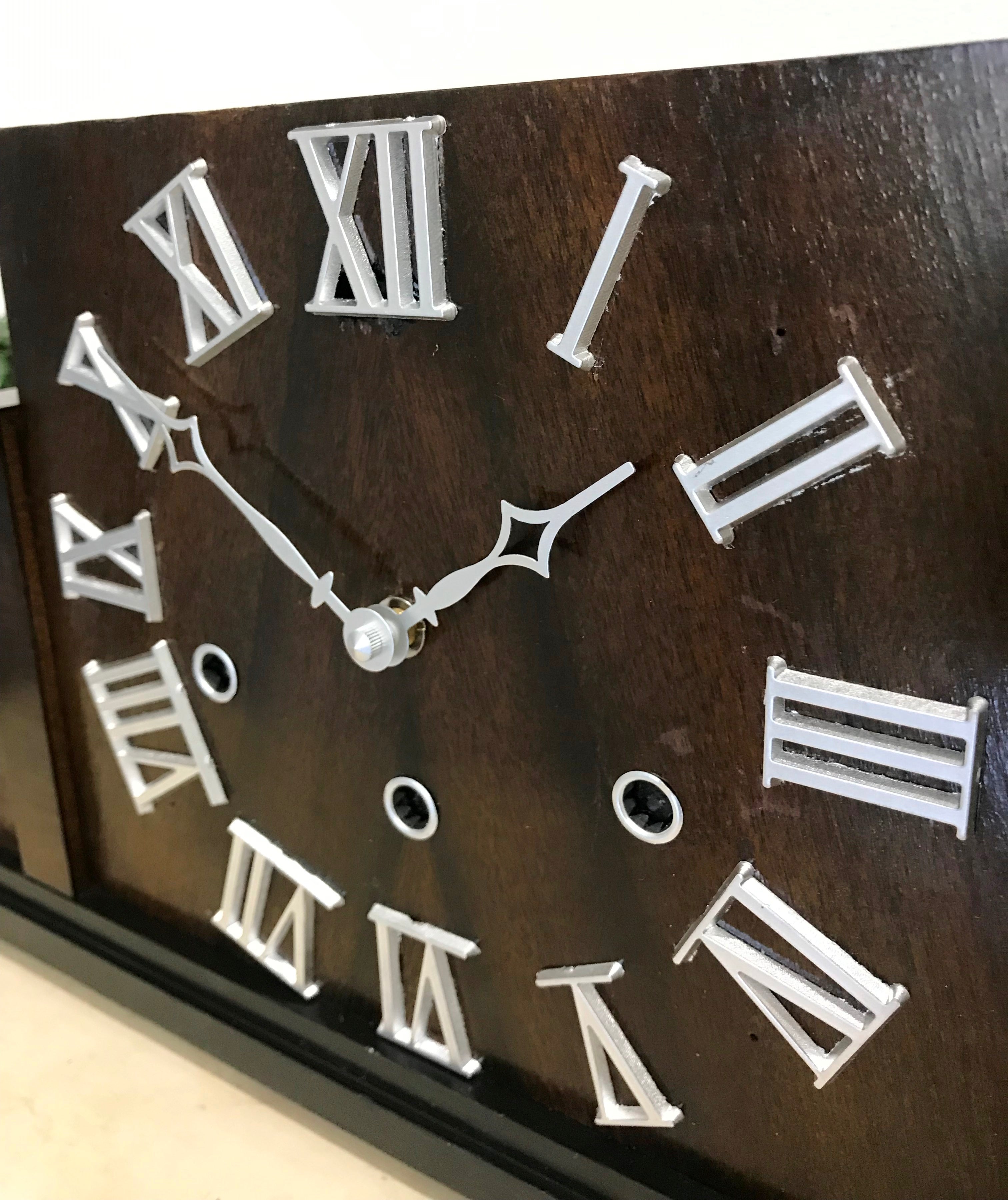 Vintage Battery Clock | eXibit collection