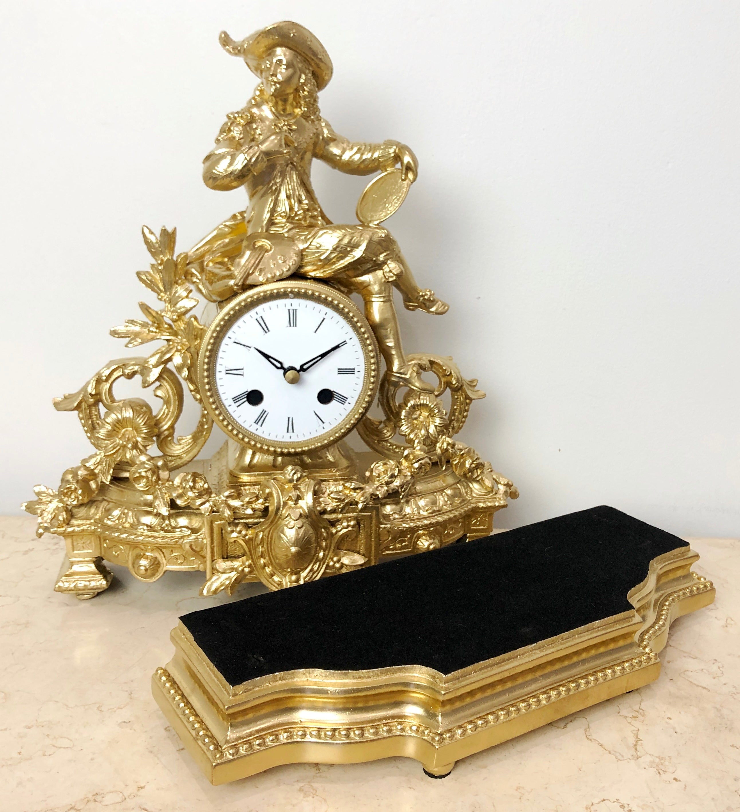 Antique Figural Spelter Mantel Clock | eXibit collection