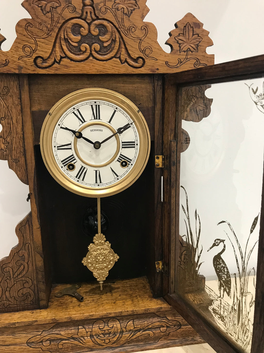 Antique Sessions Cottage Mantel Clock | eXibit collection