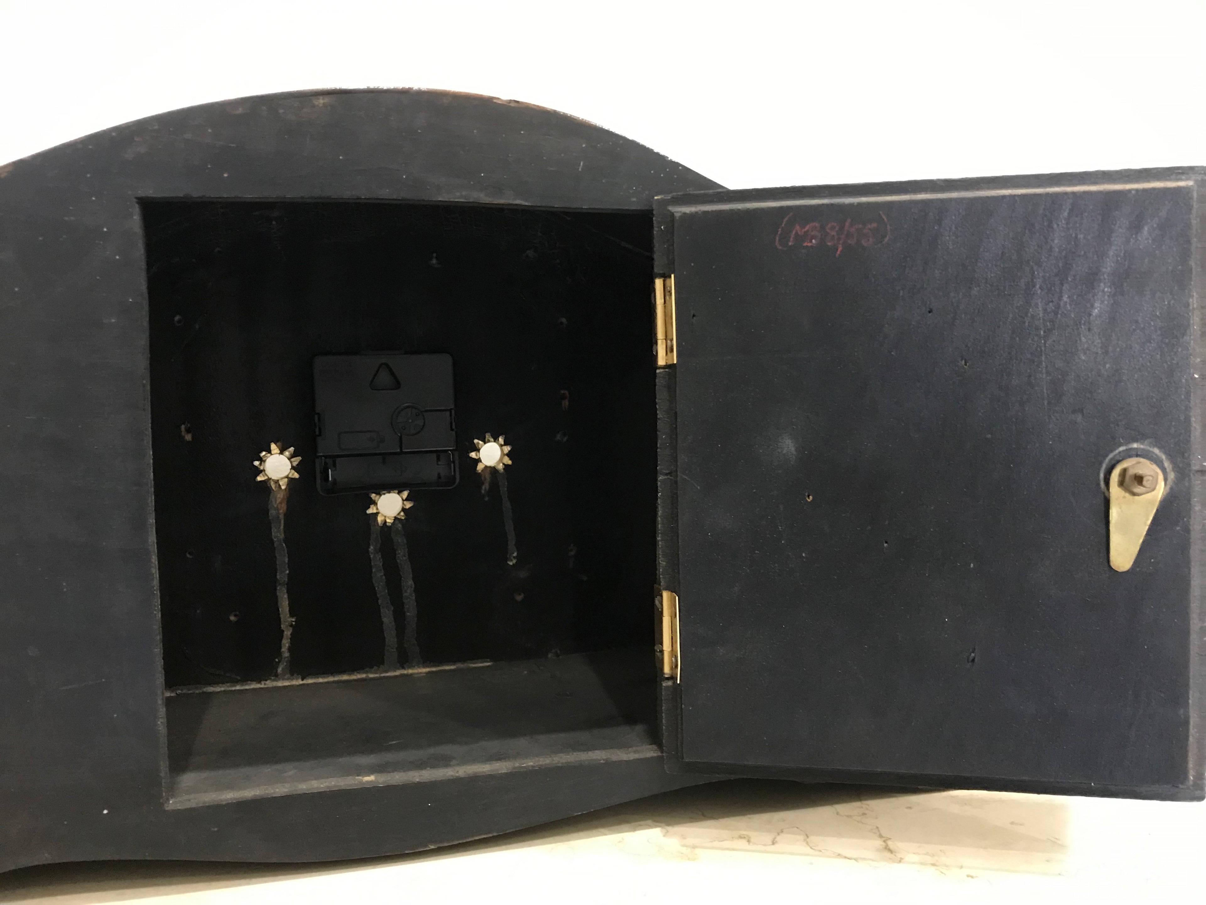 Original Vintage Battery Clock | eXibit collection