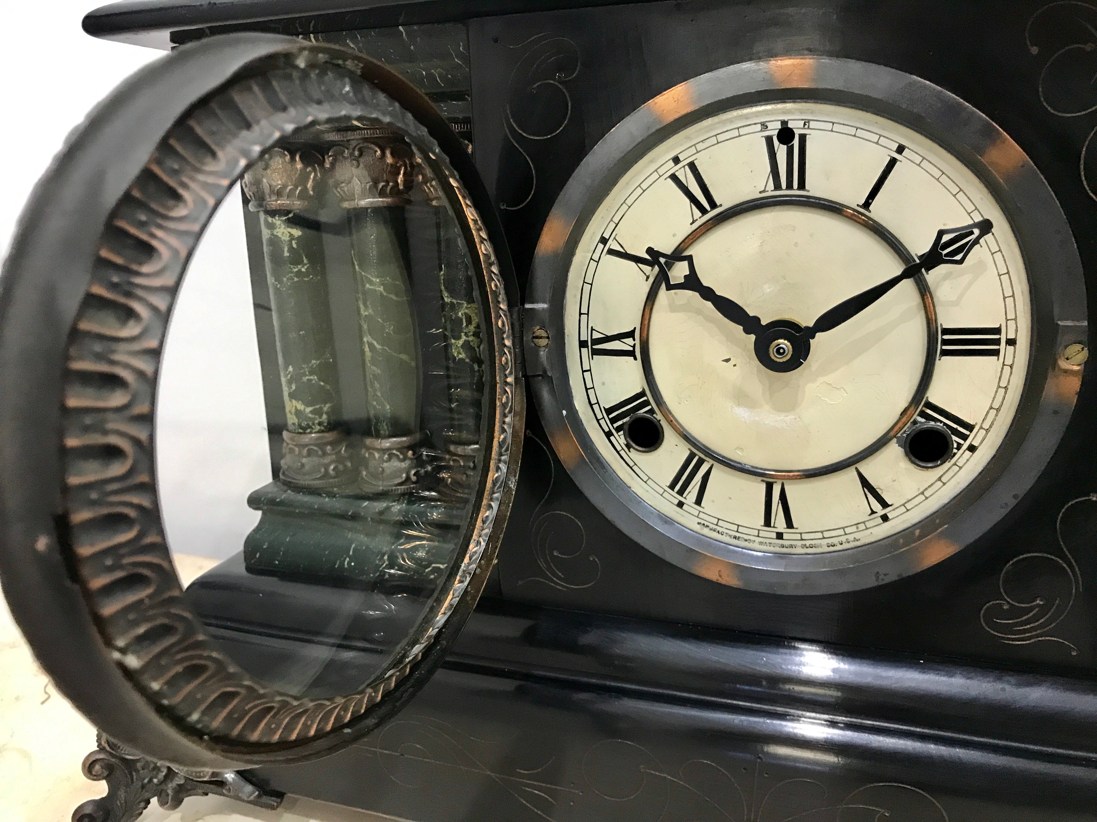 Original Antique Battery Clock | eXibit collection