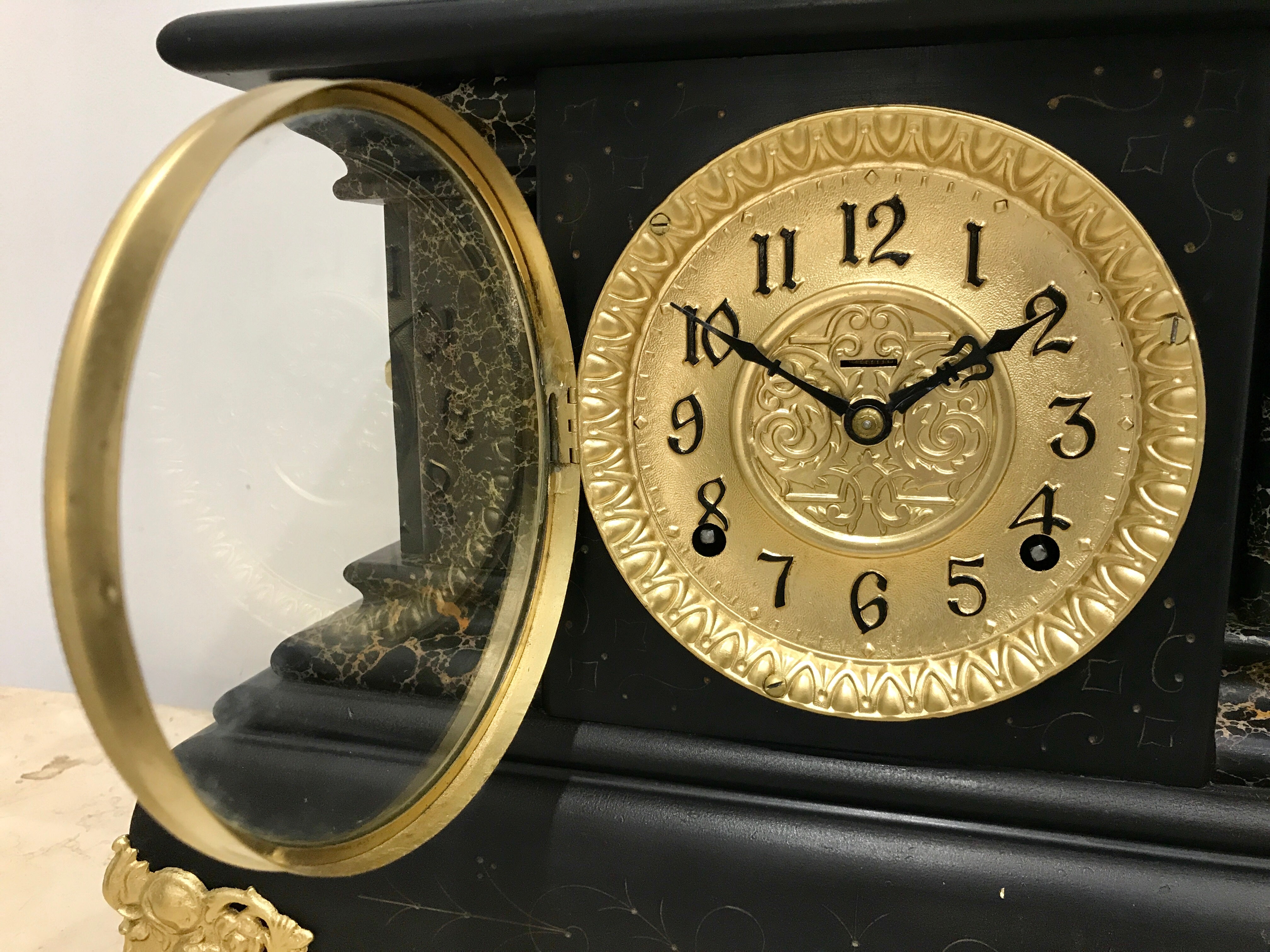 Original Antique Mantel Clock | eXibit collection