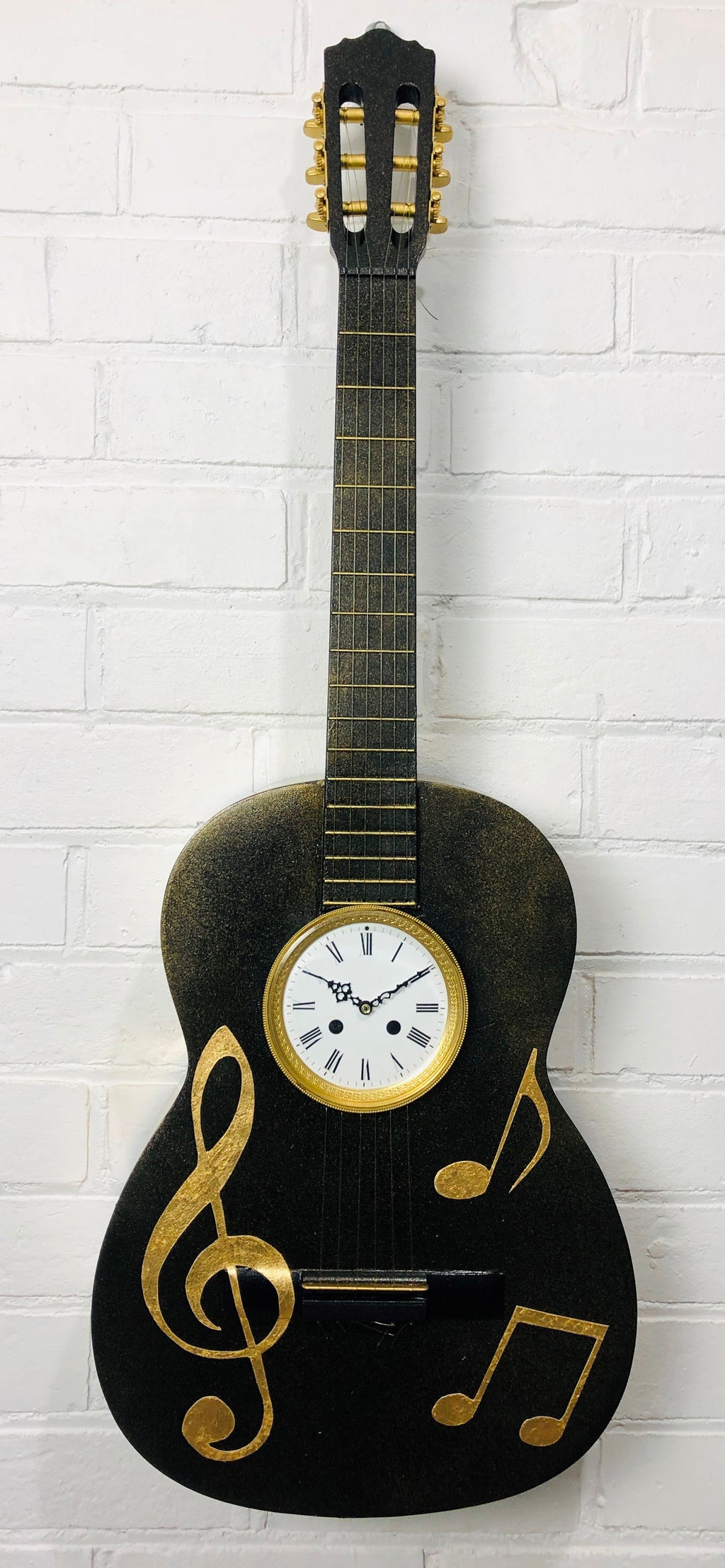 Original Suzuki Guitar Quartz Wall Clock | Adelaide Clocks